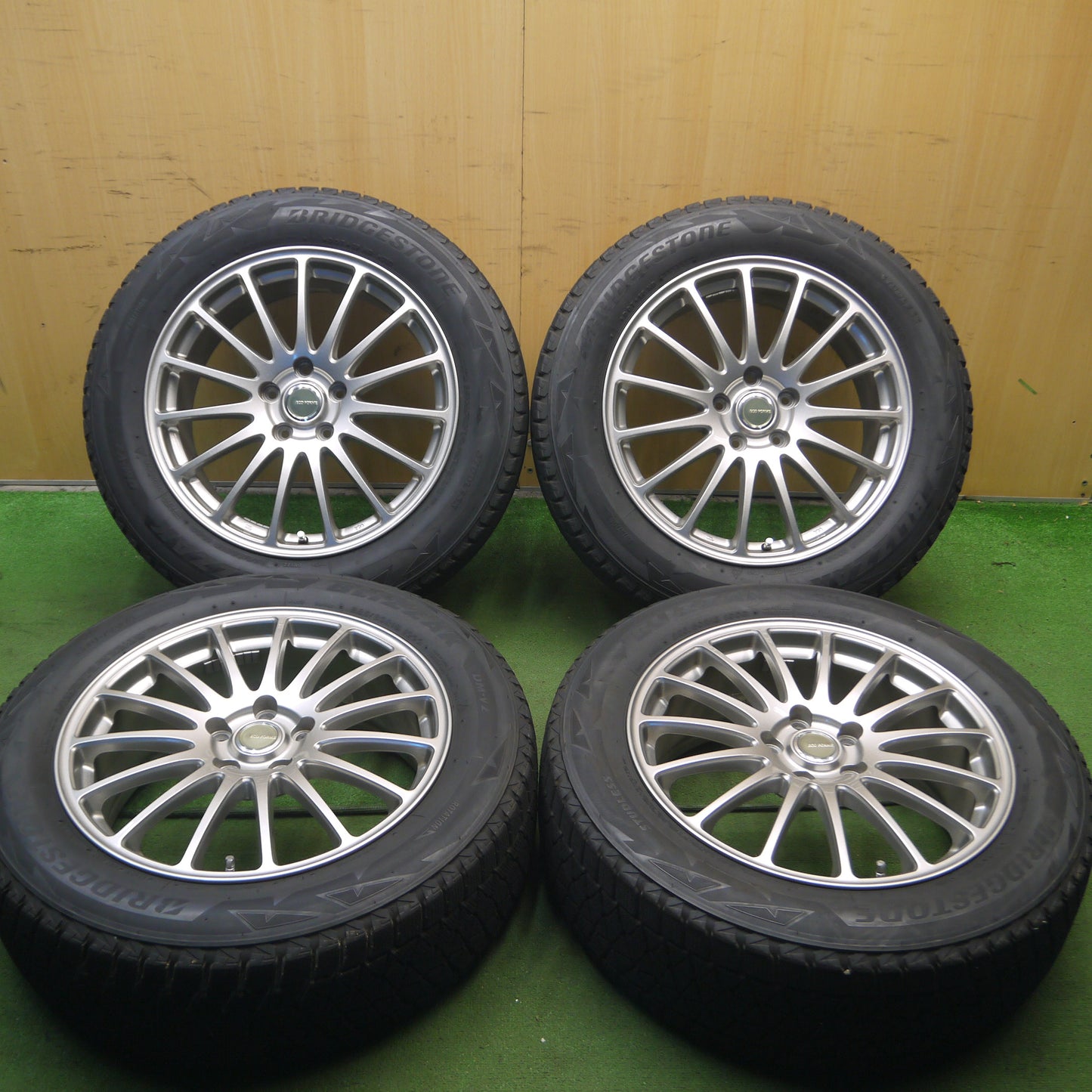 *送料無料*キレイ★スタッドレス 225/60R18 ブリヂストン ブリザック DM-V2 ECO FORME エコフォルム 18インチ PCD114.3/5H★3112203Hス