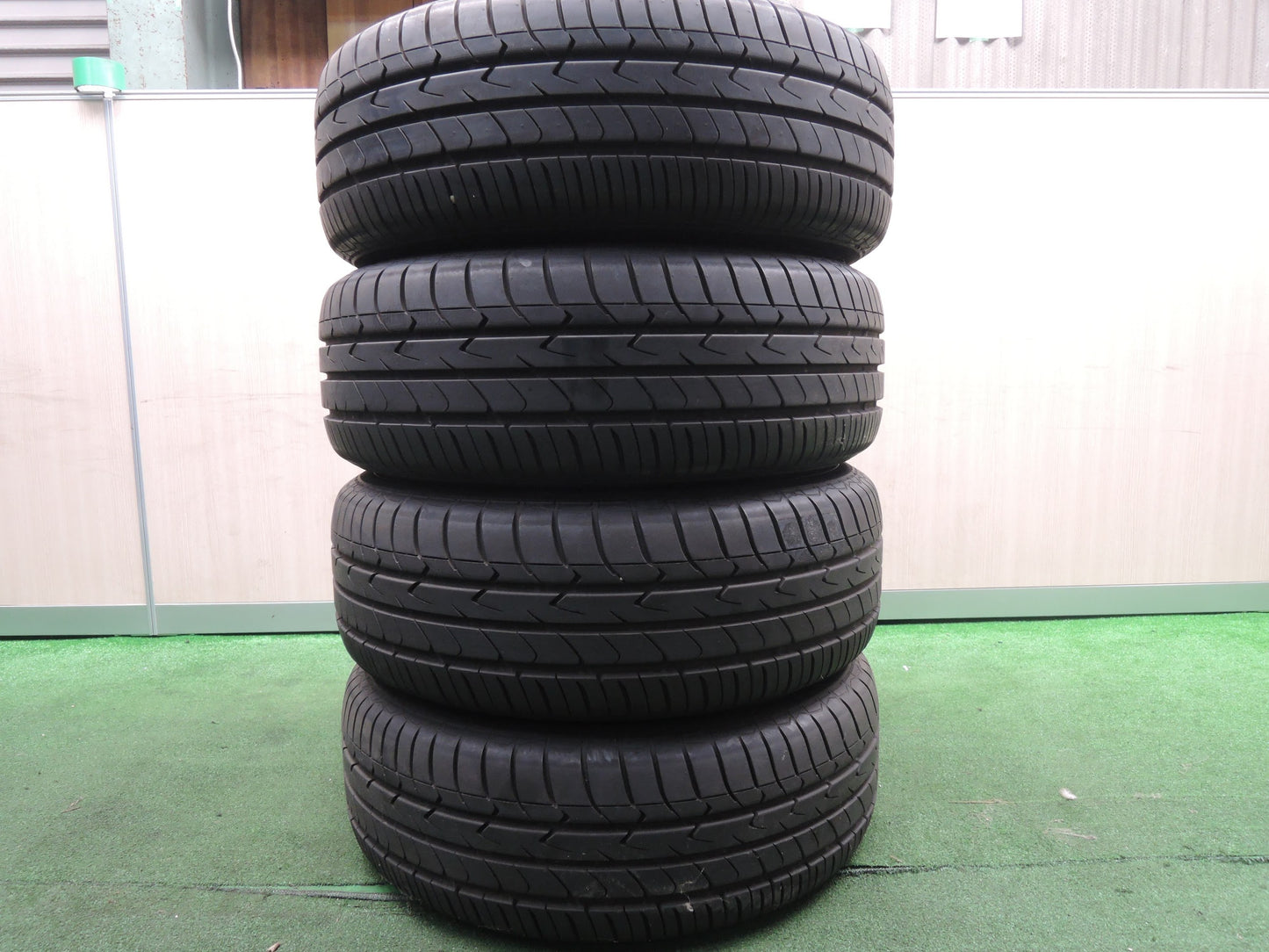 [送料無料]超バリ溝！ほぼ10分★215/65R15 トーヨー トランパス MPZ 社外 アルミ ホイール 15インチ PCD139.7/6H★3111109HAノ