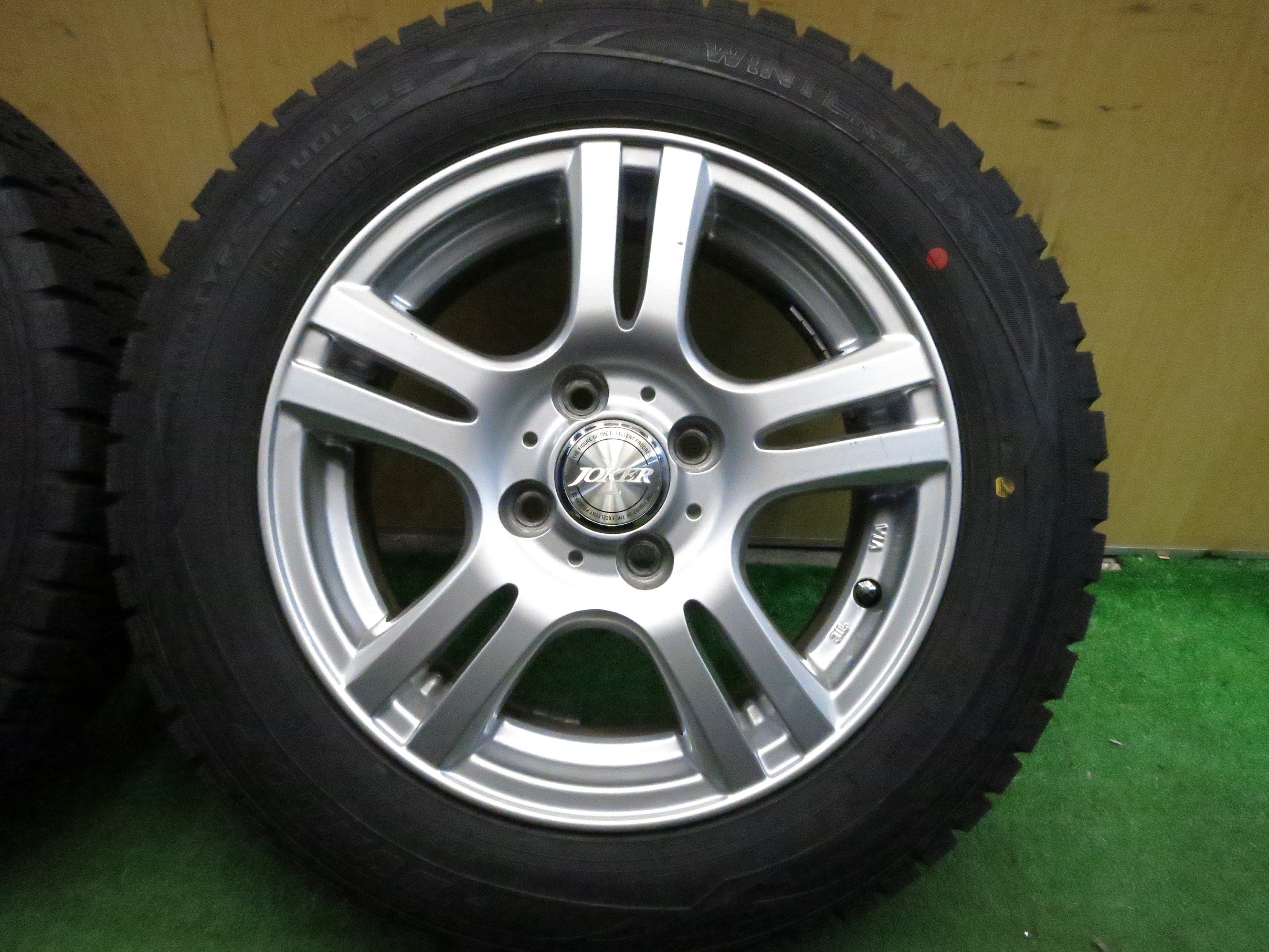 [送料無料]バリ溝！キレイ！ほぼ10分★スタッドレス 165/70R14 ダンロップ ウインターマックス WM01 JOKER weds ジョーカー  14インチ PCD100/4H★3012510Hス