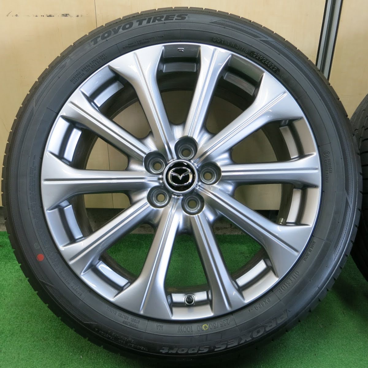 送料無料]新車外し！22年☆マツダ CX-60 純正 235/50R20 トーヨー プロクセス スポーツ 20インチ CX60 PCD11 |  名古屋/岐阜の中古カー用品・工具の買取/販売ならガレージゲット