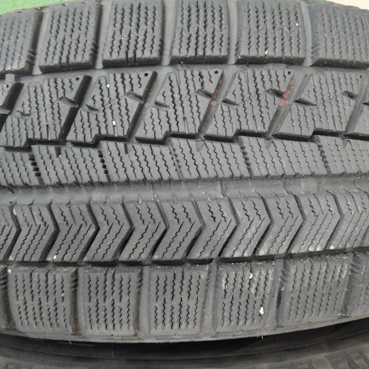 *送料無料*バリ溝！19年！キレイ！9分★スタッドレス 195/65R15 ブリヂストン ブリザック VRX Fang ファング 15インチ PCD114.3/5H★3112409TNス