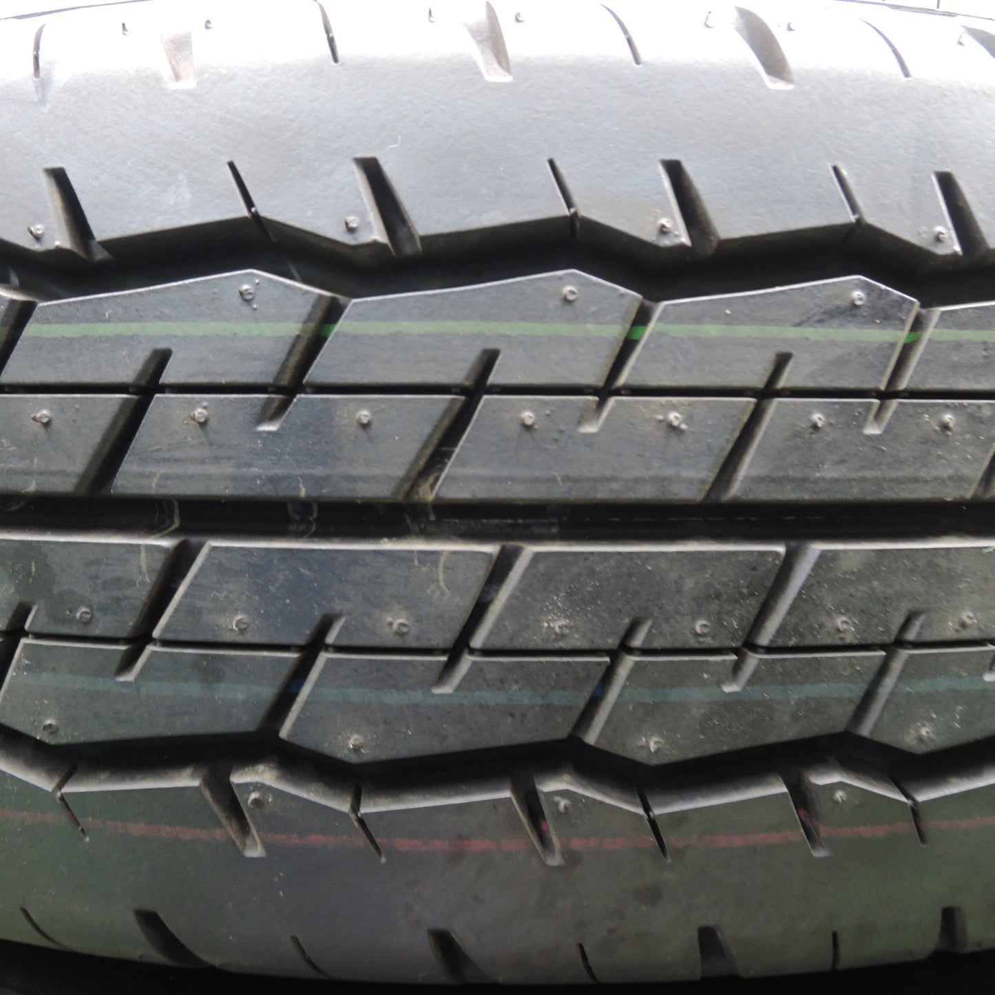 *送料無料* 新車外し！23年★トヨタ 200系 ハイエース 純正 スチール 195/80R15 107/105N ダンロップ SP175N 15インチ PCD139.7/6H★4021008HAノ