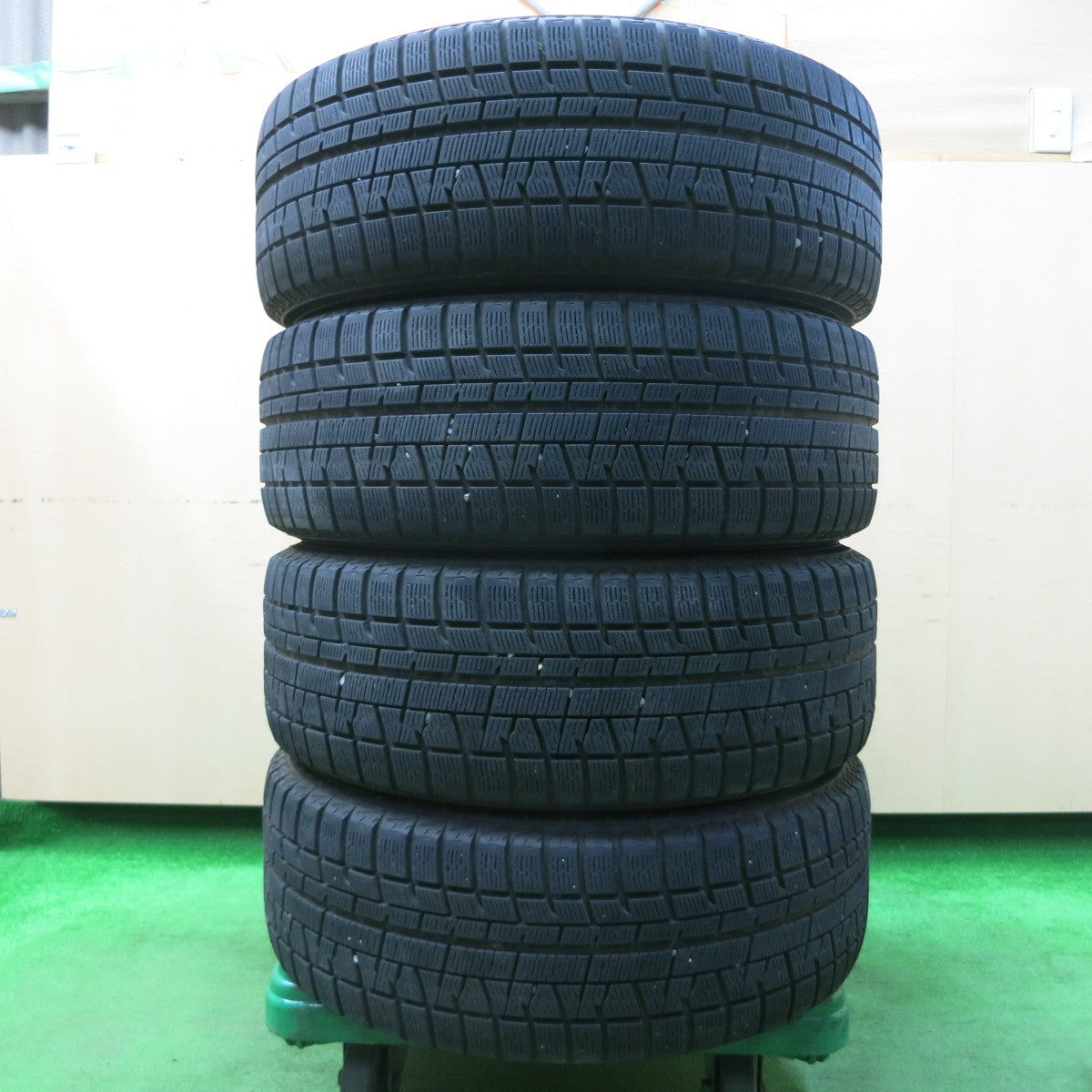 *送料無料* キレイ★ワーゲン 等 EUROTECH 215/55R17 スタッドレス ヨコハマ アイスガード iG50 プラス ユーロテック 17インチ PCD112/5H★4021708イス