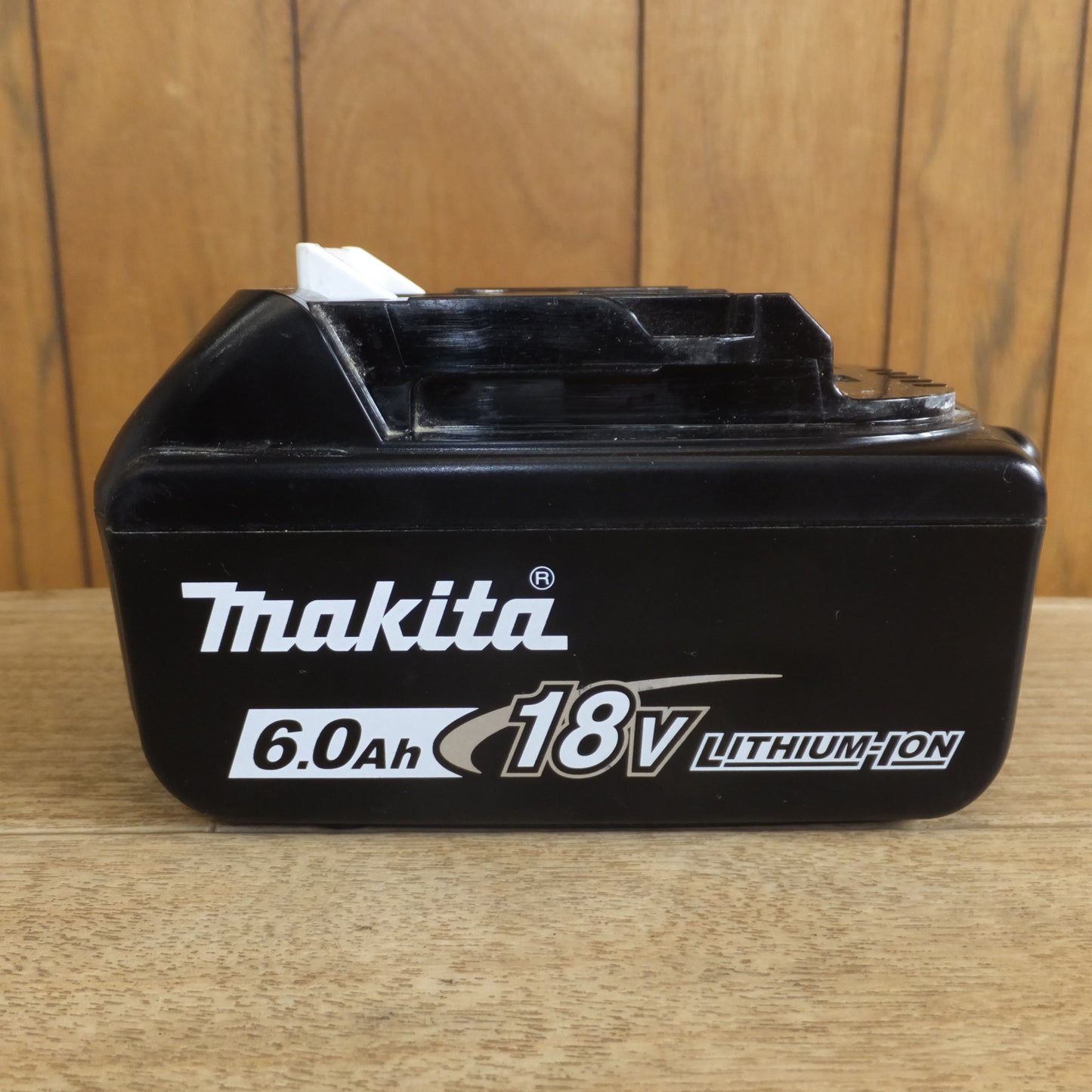 [送料無料]キレイ★マキタ makita バッテリ BL1860B DC18V 6.0Ah 108Wh★