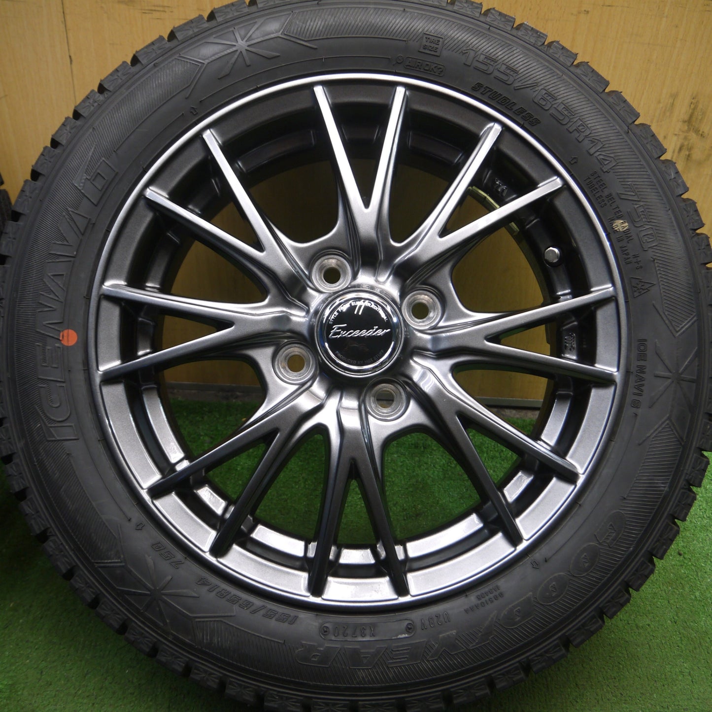 *送料無料* 超バリ溝！20年！キレイ！ほぼ10分★スタッドレス 155/65R14 グッドイヤー アイスナビ6 Exceeder エクシーダー 14インチ PCD100/4H★4031302Hス