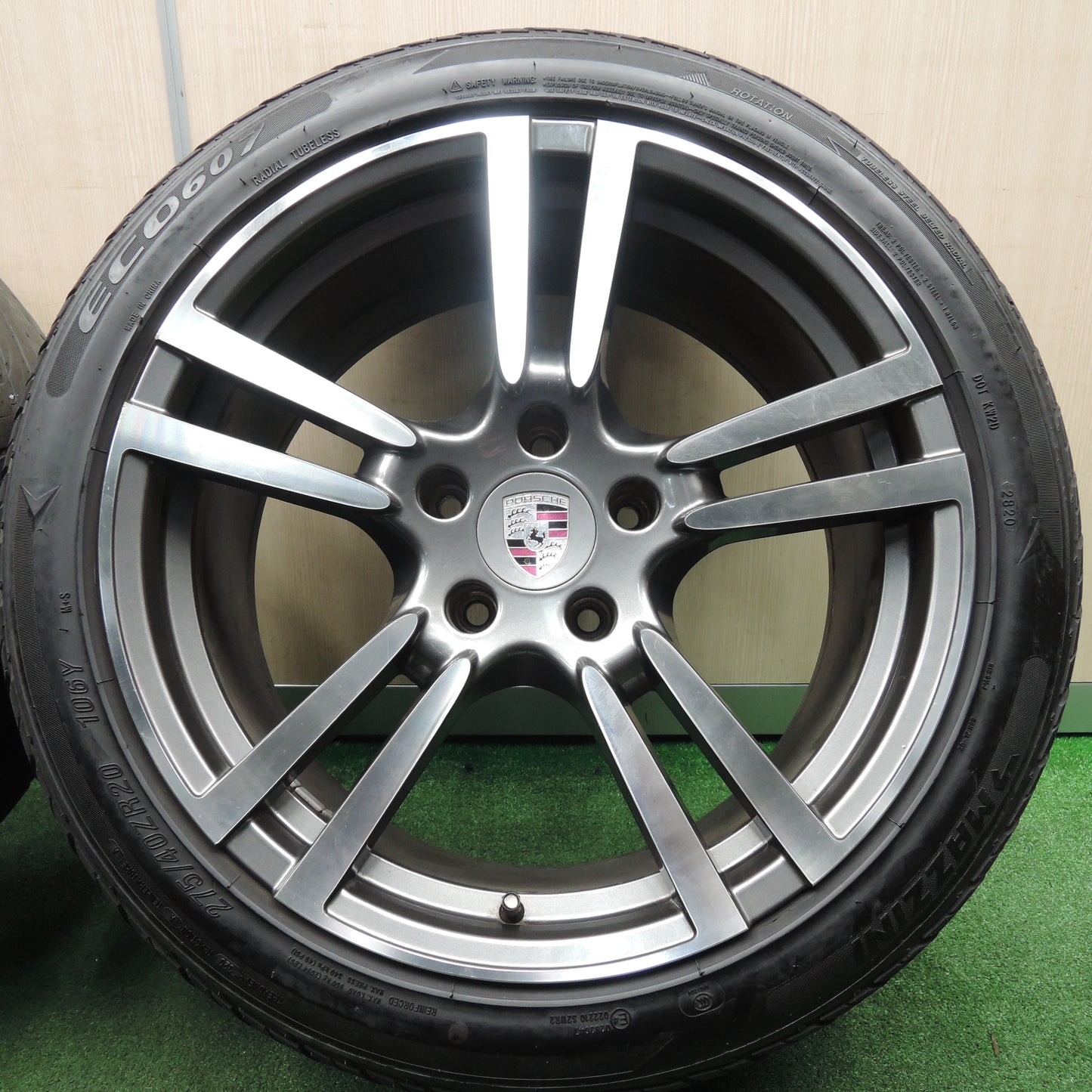 *送料無料*キレイ！20年★ポルシェ カイエン 純正 タイプ 275/40R20 マジーニ ECO 607 20インチ PCD130/5H★4012307NJノ