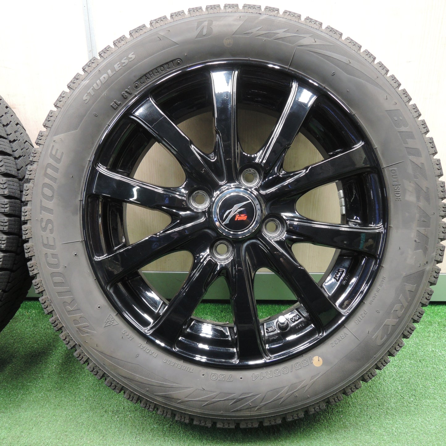 *送料無料* キレイ！21年★スタッドレス 155/65R14 ブリヂストン ブリザック VRX2 Fang ファング 14インチ PCD100/4H★4022908NJス