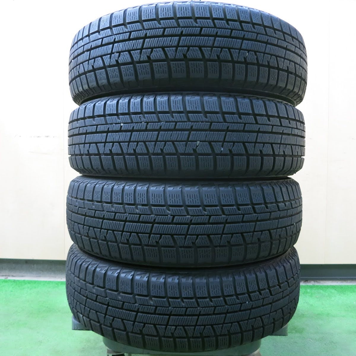 [送料無料]バリ溝！9.5分以上★スタッドレス 155/65R14 ヨコハマ アイスガード iG50 プラス スチール ホイール 14インチ PCD100/4H★3101903イス