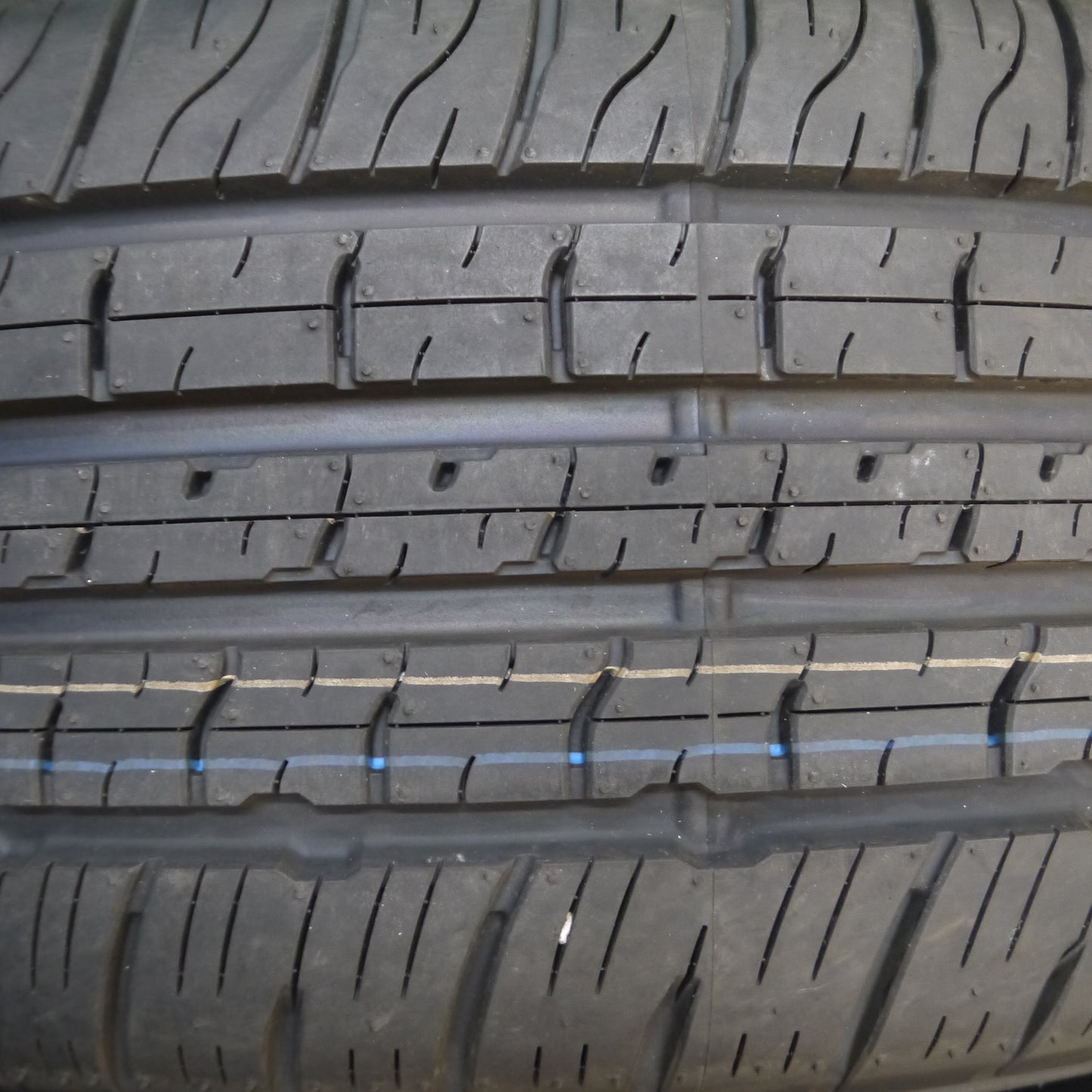 *送料無料*新車外し！23年★265/55R20 ダンロップ グラントレック PT5A タイヤ 20インチ レクサス ランクル等★3122204Hスタ