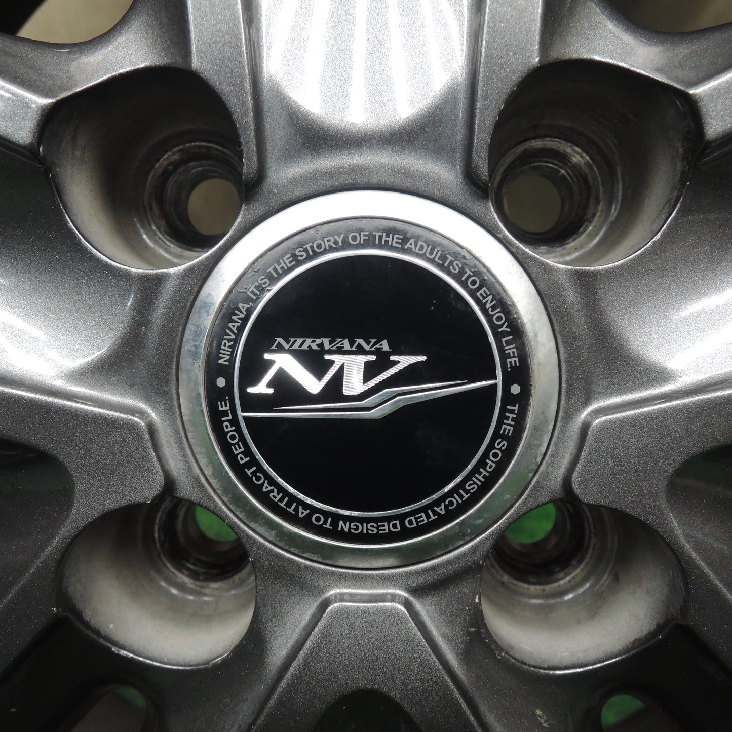 *送料無料*バリ溝！22年！キレイ！ほぼ10分★スタッドレス 175/65R15 ブリヂストン ブリザック VRX2 NIRVANA NV ニルバーナ 15インチ PCD100/4H★3120502NJス