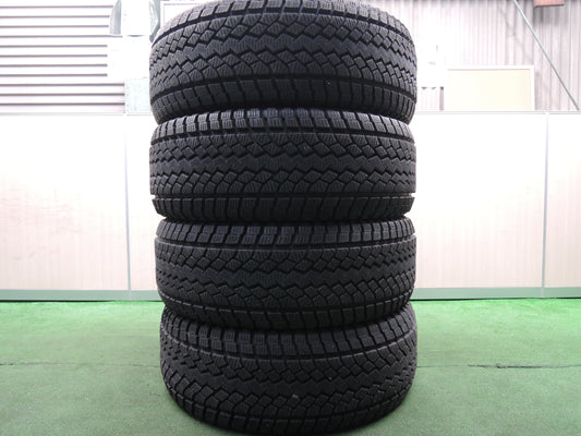 *送料無料*バリ溝！9.5分★スタッドレス 315/75R16 ヨコハマ ジオランダー i/T+ タイヤ 16インチ ランクル プラド ハマー 等★3112518HAスタ