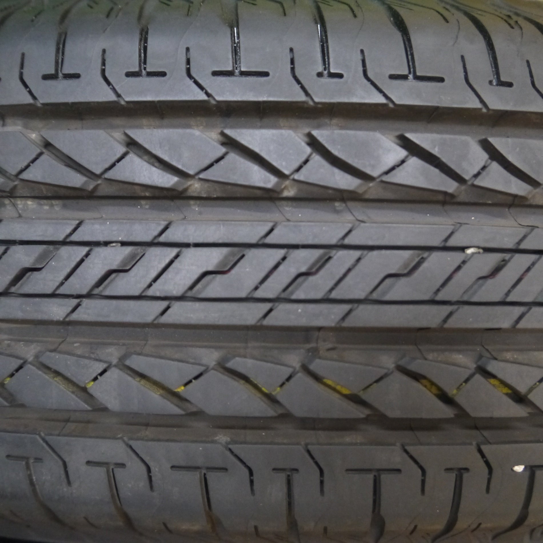 ブリヂストンタイヤ新車外し225/70R16 陸送タイヤ扁平率70% - タイヤ ...