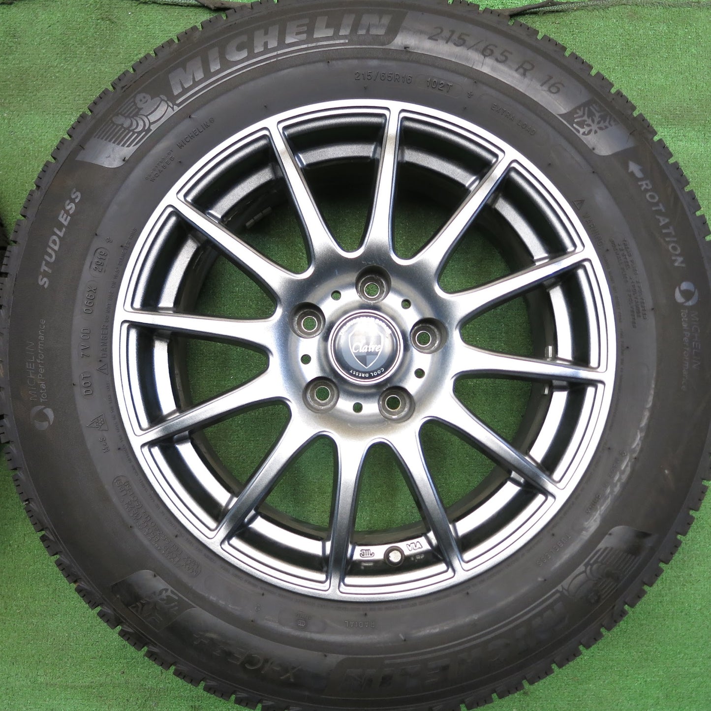 [送料無料]バリ溝！19年！キレイ！9.5分★スタッドレス 215/65R16 ミシュラン X-ICE3+ Claire クレール インターミラノ 16インチ PCD114.3/5H★3061908Hス