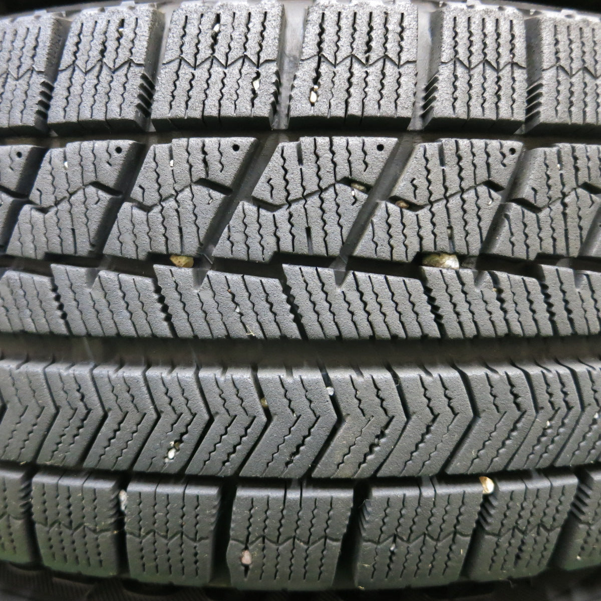 *送料無料*バリ溝！8.5分★トヨタ ヴィッツ 純正 スチール 165/70R14 スタッドレス ブリヂストン ブリザック VRX 14インチ  PCD100/4H★3120913イス