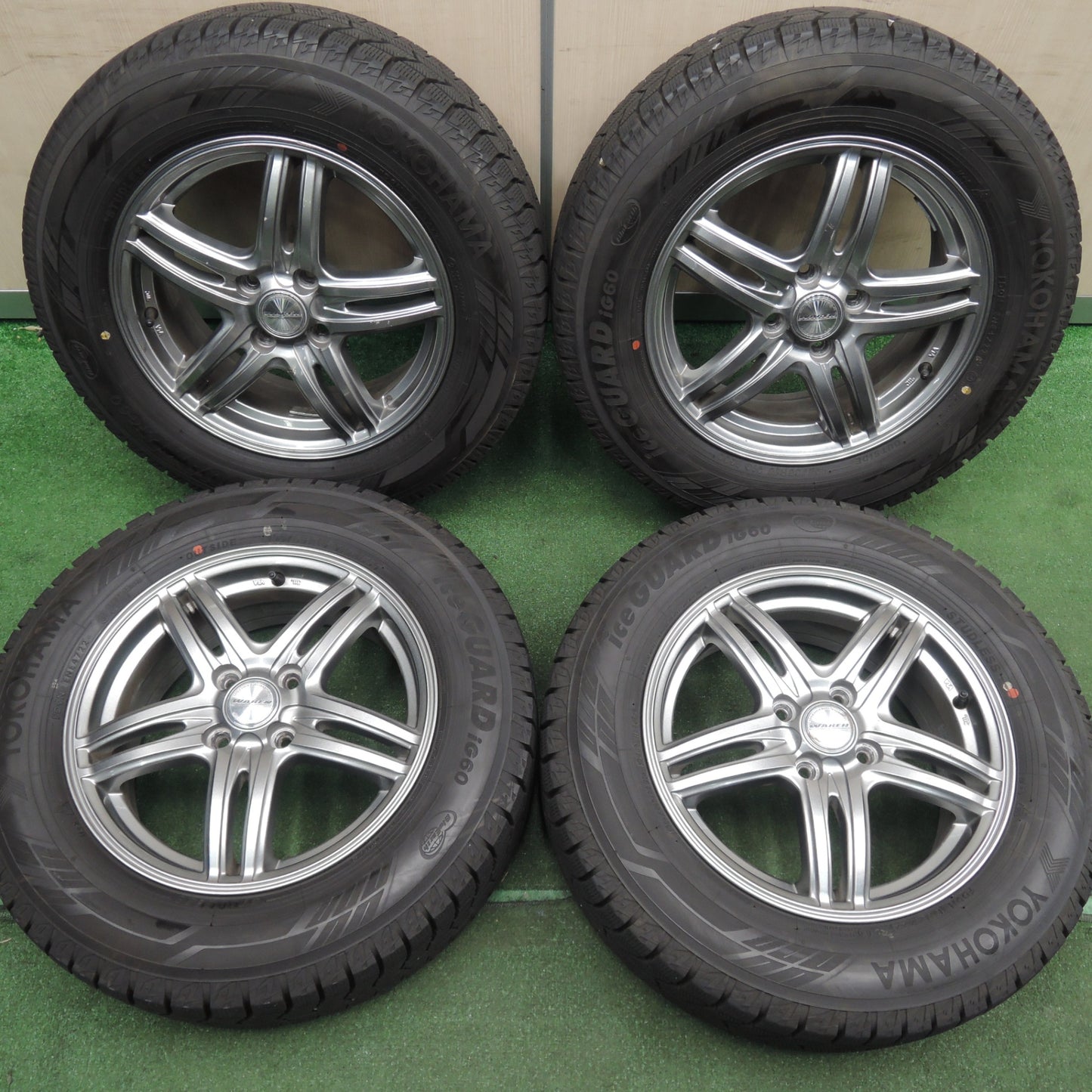 *送料無料* バリ溝！22年！ほぼ10分★スタッドレス 195/65R15 ヨコハマ アイスガード iG60 WAREN ヴァーレン 15インチ PCD100/4H★4020401HAス