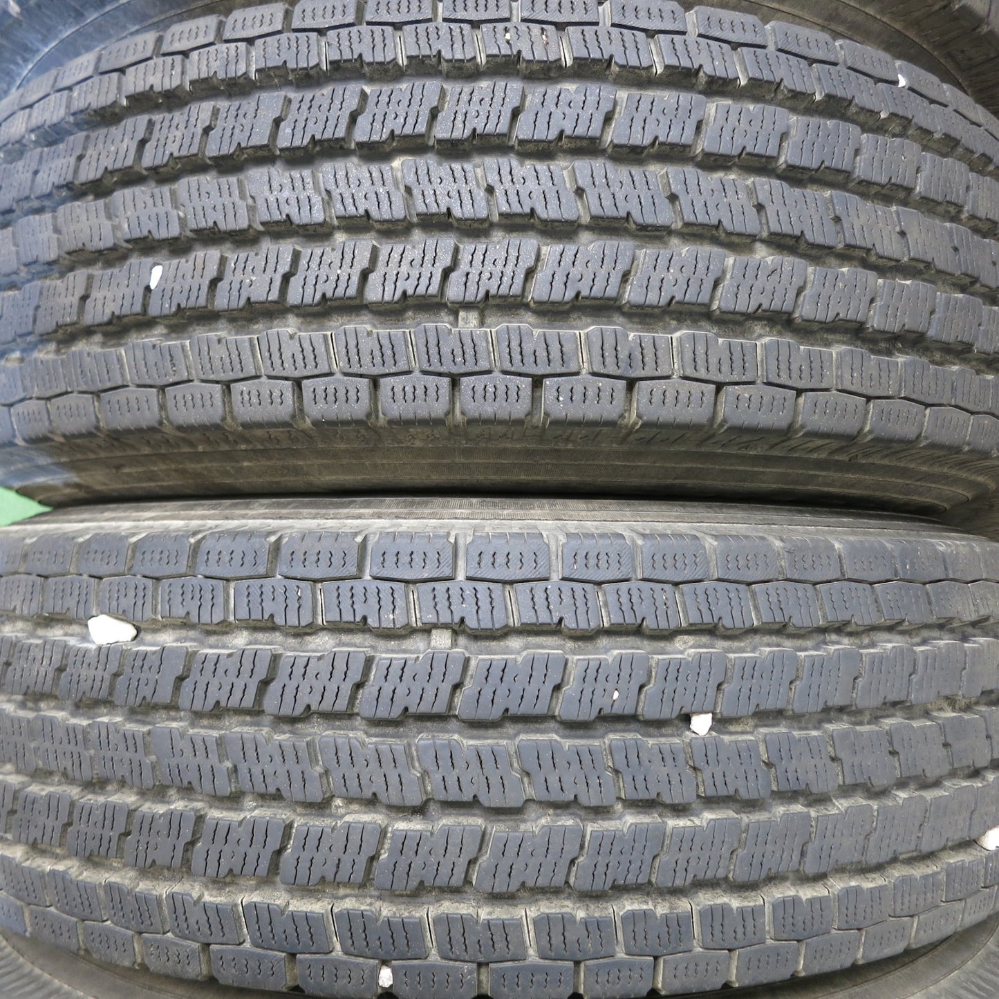 [送料無料]バリ溝！19年！キレイ！9.5分★ハイエース 等 PERFORMANCE WHEELS 195/80R15 スタッドレス ヨコハマ アイスガード iG91 PCD139.7/6H★3060610Hス