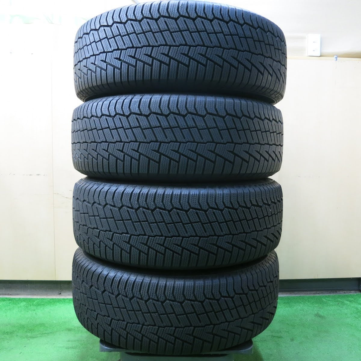 [送料無料]超バリ溝！21年！キレイ！ほぼ10分★ベンツ GLC X253 純正 235/55R19 スタッドレス コンチネンタル ノースコンタクト NC6 PCD112/5H★3070509イス