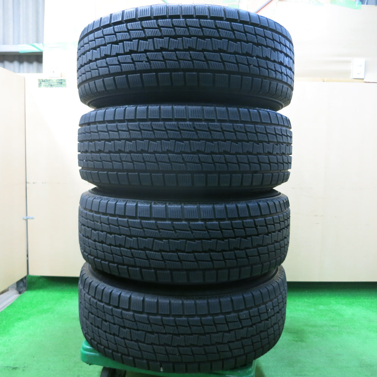 *送料無料*バリ溝！キレイ！9.5分★ランクル 等 265/65R17 スタッドレス グッドイヤー アイスナビ SUV 社外 アルミ 17インチ PCD139.7/6H★3121201イス