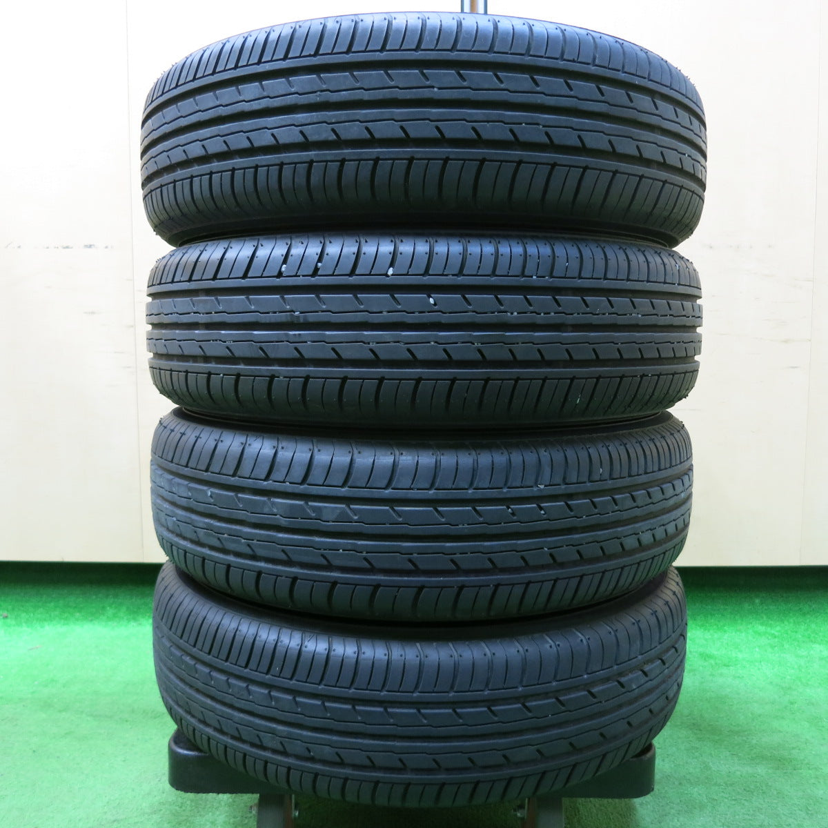 *送料無料*バリ溝！22年！キレイ！8.5分★ダイハツ ミライース 純正 155/65R14 ヨコハマ BluEarth-ES ES32 14インチ PCD100/4H★4010507イノ