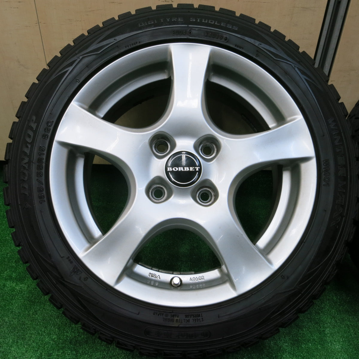 *送料無料*バリ溝！19年！キレイ！9分★プジョー 等 BORBET 185/55R15 スタッドレス ダンロップ ウインターマックス WM01 PCD108/4H★3110304イス