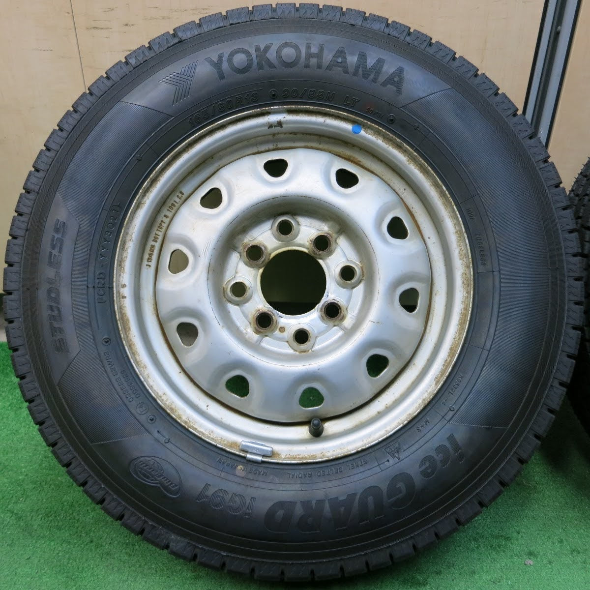 [送料無料]タイヤほぼ未使用！21年★スタッドレス 165/80R13 90/88N ヨコハマ アイスガード iG91 TOPY スチール トピー PCD100 114.3/4H マルチ★3071509イス