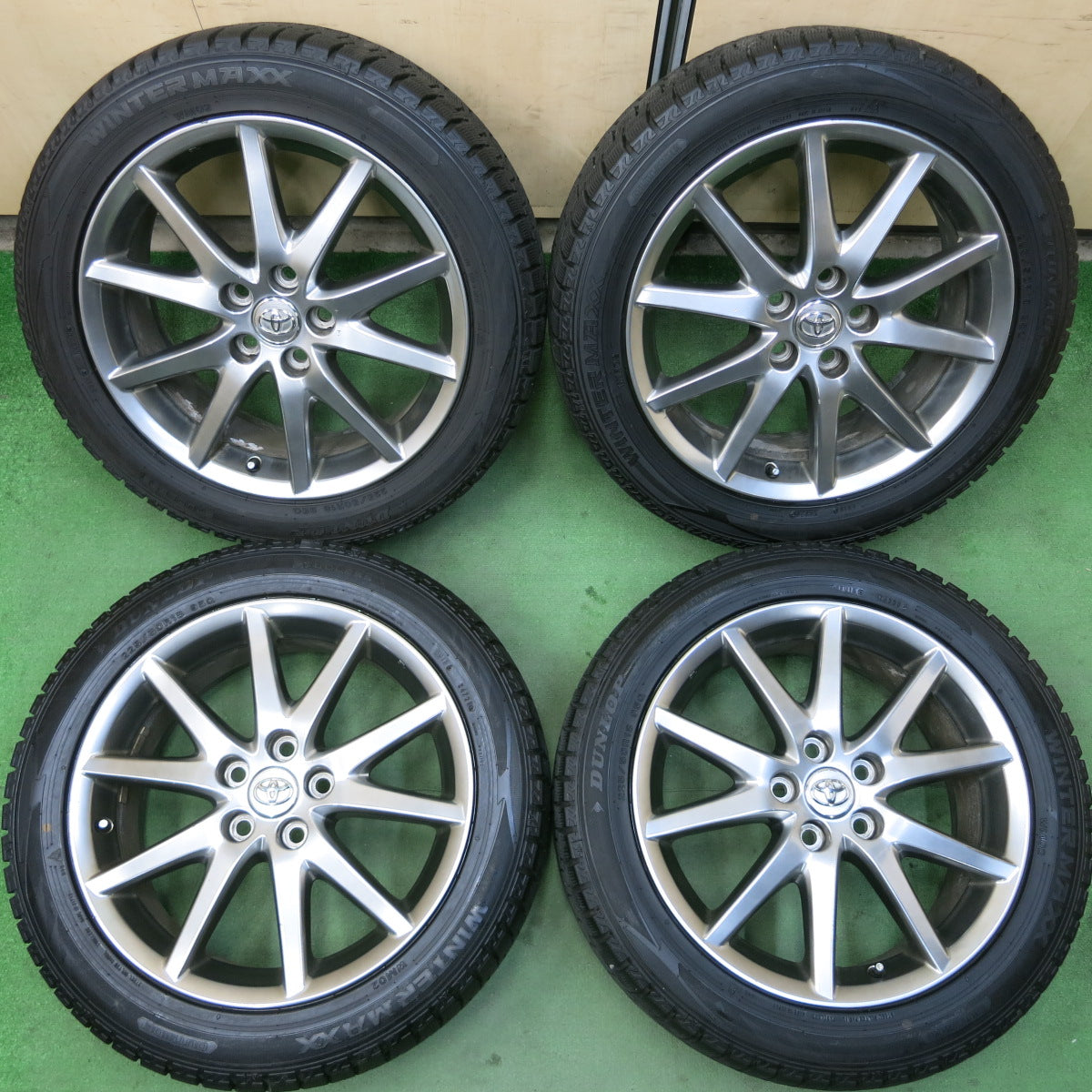 *送料無料*バリ溝！20年！9.5分★トヨタ 50系 エスティマ 純正 225/50R18 スタッドレス ダンロップ ウインターマックス WM02 PCD114.3/5H★3103102イス