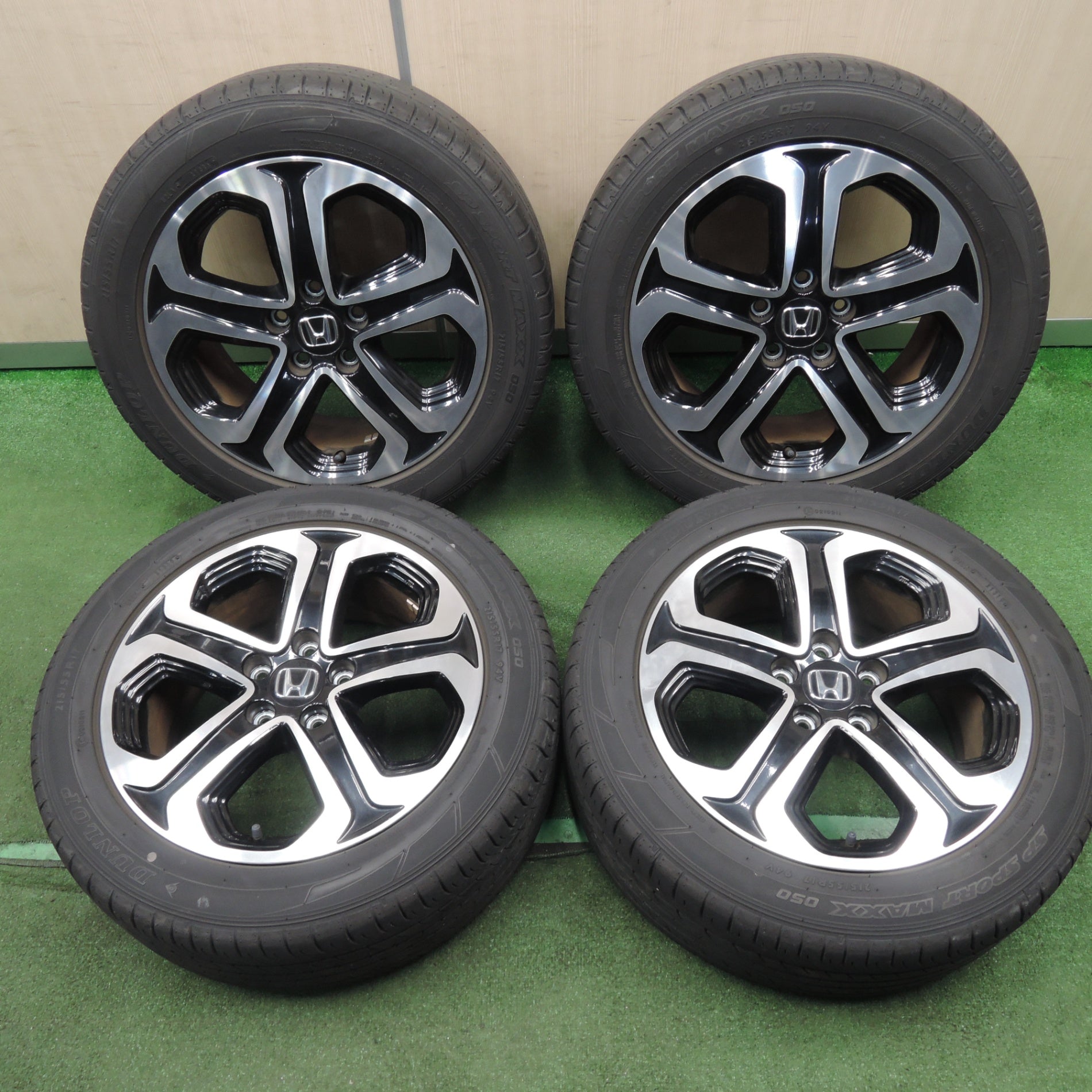 送料無料* キレイ☆ホンダ ヴェゼル 純正 215/55R17 ダンロップ SPスポーツマックス 050 17インチ PCD114.3/5 |  名古屋/岐阜の中古カー用品・工具の買取/販売ならガレージゲット