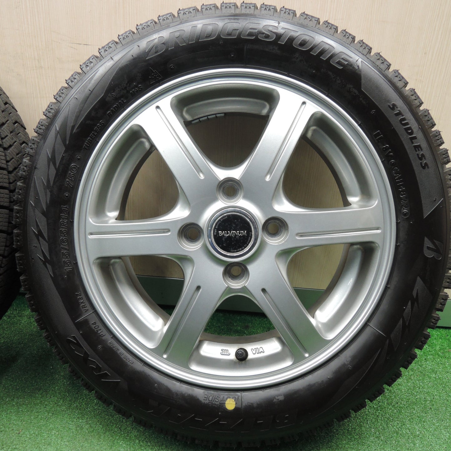 *送料無料* バリ溝！22年！キレイ！ほぼ10分★スタッドレス 155/65R14 ブリヂストン ブリザック VRX2 BALMINUM バルミナ 14インチ PCD100/4H★4021602NJス