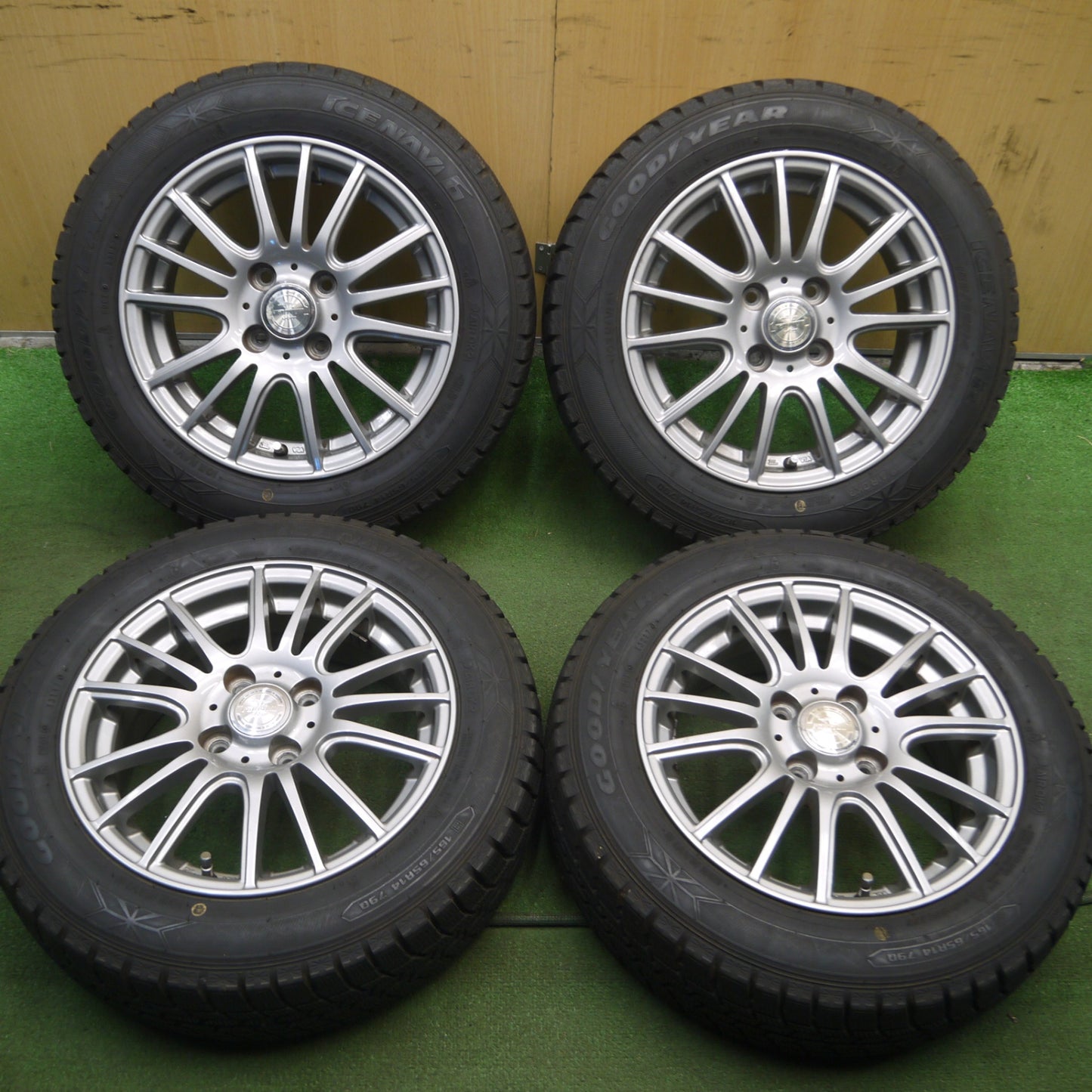 *送料無料* バリ溝！キレイ！9分★スタッドレス 165/65R14 グッドイヤー アイスナビ6 ravrion selzer ラブリオン 14インチ PCD100/4H★4021306Hス