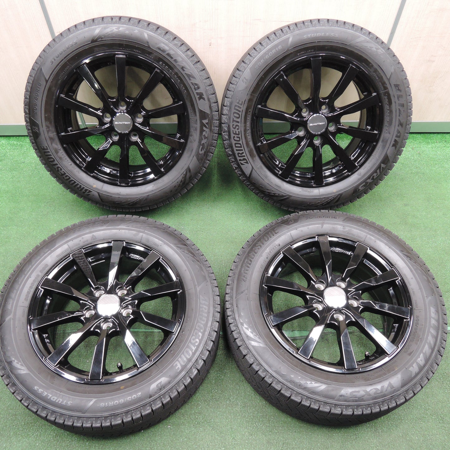 *送料無料*バリ溝！21年！綺麗！9.5分★ワーゲン アウディ 等 EURO TECH 205/60R16  VRX3 スタッドレス ブリヂストン ブリザック ユーロテック 16インチ PCD112/5H★3121308TNス