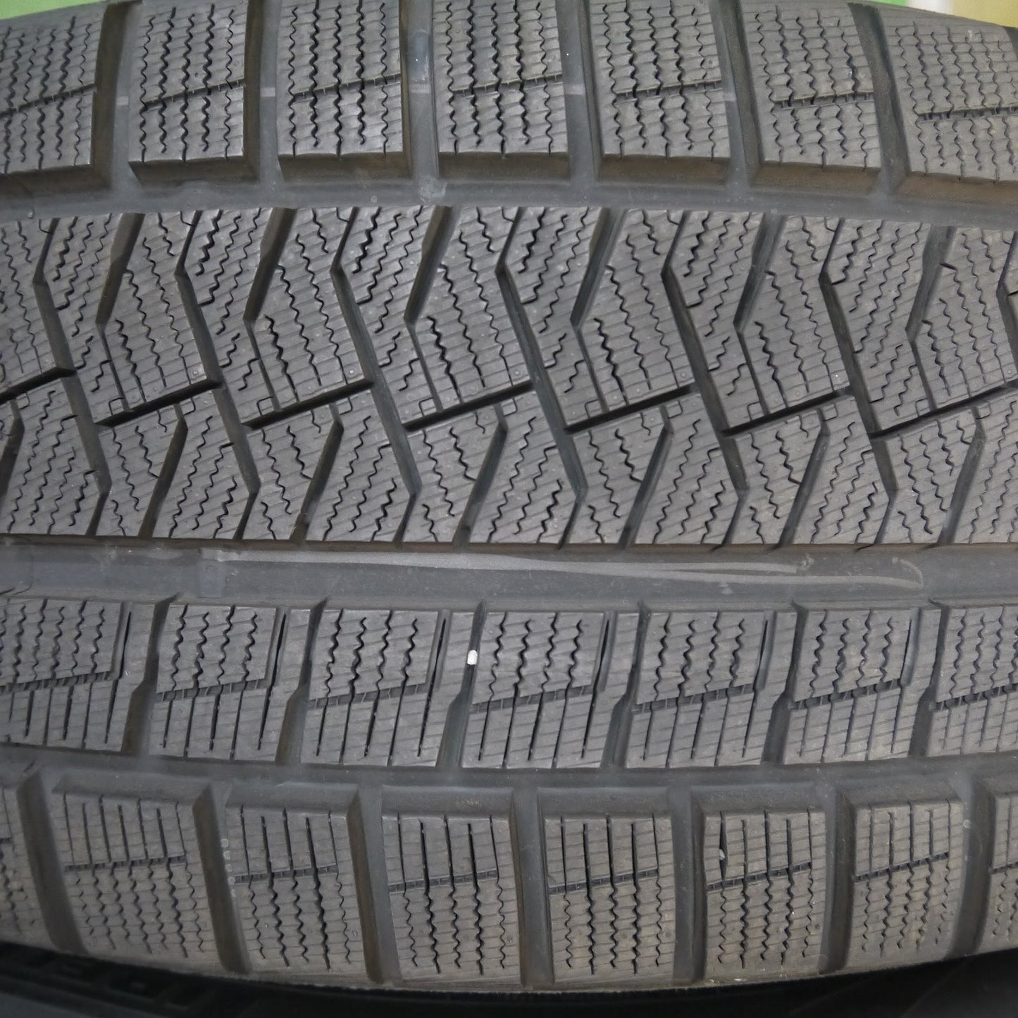 [送料無料]超バリ溝！19年！綺麗！ほぼ10分★ベンツ BMW 等 EUROBAHN SPORT TECHNIC 245/45R18 スタッドレス ピレリ アイスアシンメトリコ PCD112/5★3080706Hス