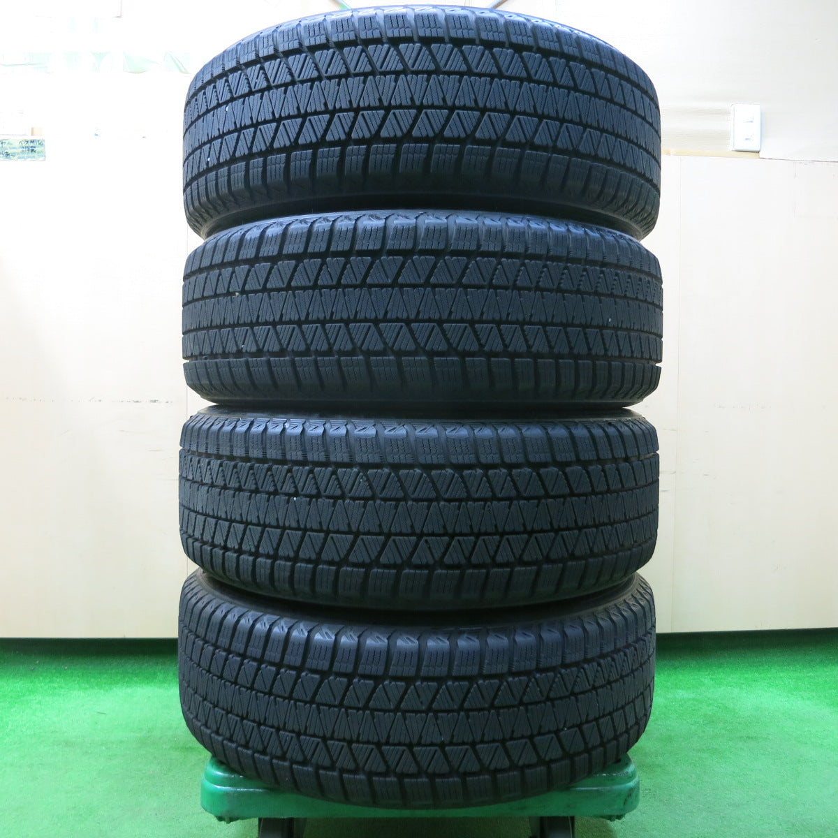 *送料無料*バリ溝！20年！美品！9.5分★kranze VERAE 225/55R19 スタッドレス ブリヂストン ブリザック DM-V3  クレンツェ PCD114.3/5H★3121501イス