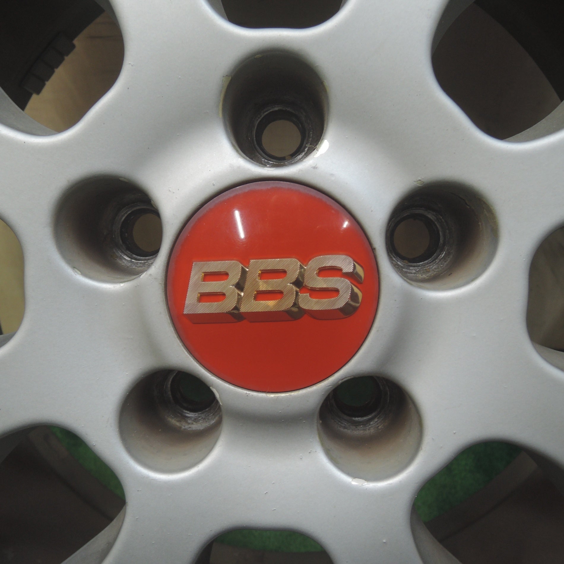 送料無料]バリ溝！9.5分☆BBS RX243 225/50R17 スタッドレス