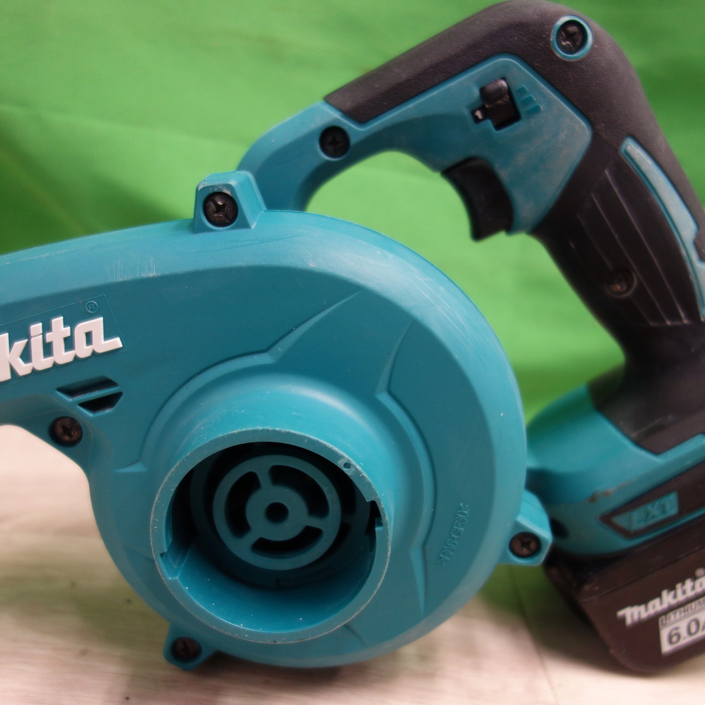 [送料無料] ☆マキタ 充電式 ブロワ UB185D ブロア makita☆