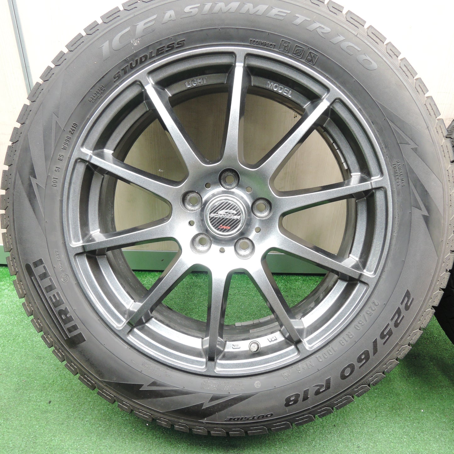 *送料無料*バリ溝！19年！キレイ！9分★スタッドレス 225/60R18 ピレリ アイスアシンメトリコ SCHNEIDER シュナイダー 18インチ PCD114.3/5H★3111605TNス