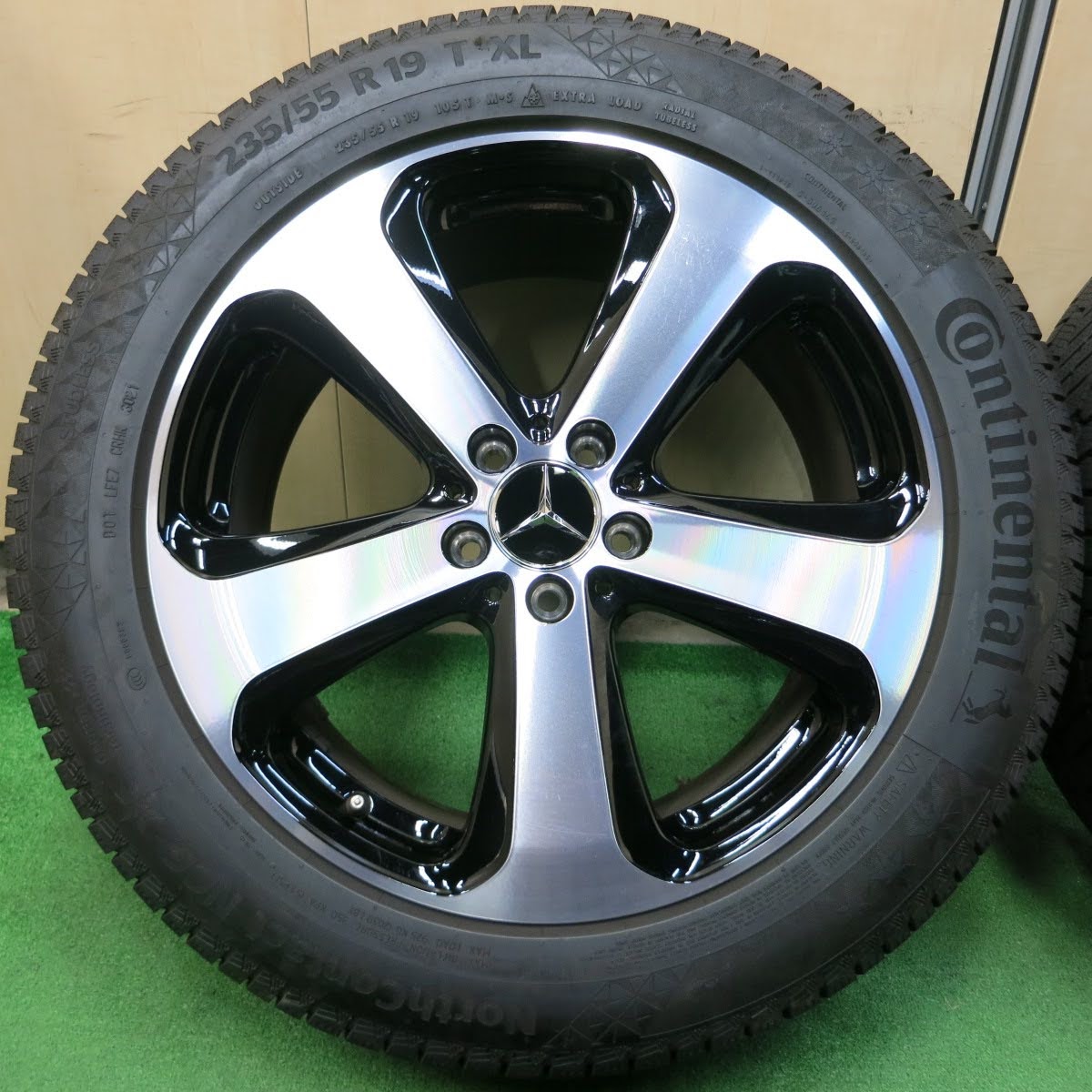 [送料無料]超バリ溝！21年！キレイ！ほぼ10分★ベンツ GLC X253 純正 235/55R19 スタッドレス コンチネンタル ノースコンタクト NC6 PCD112/5H★3070509イス