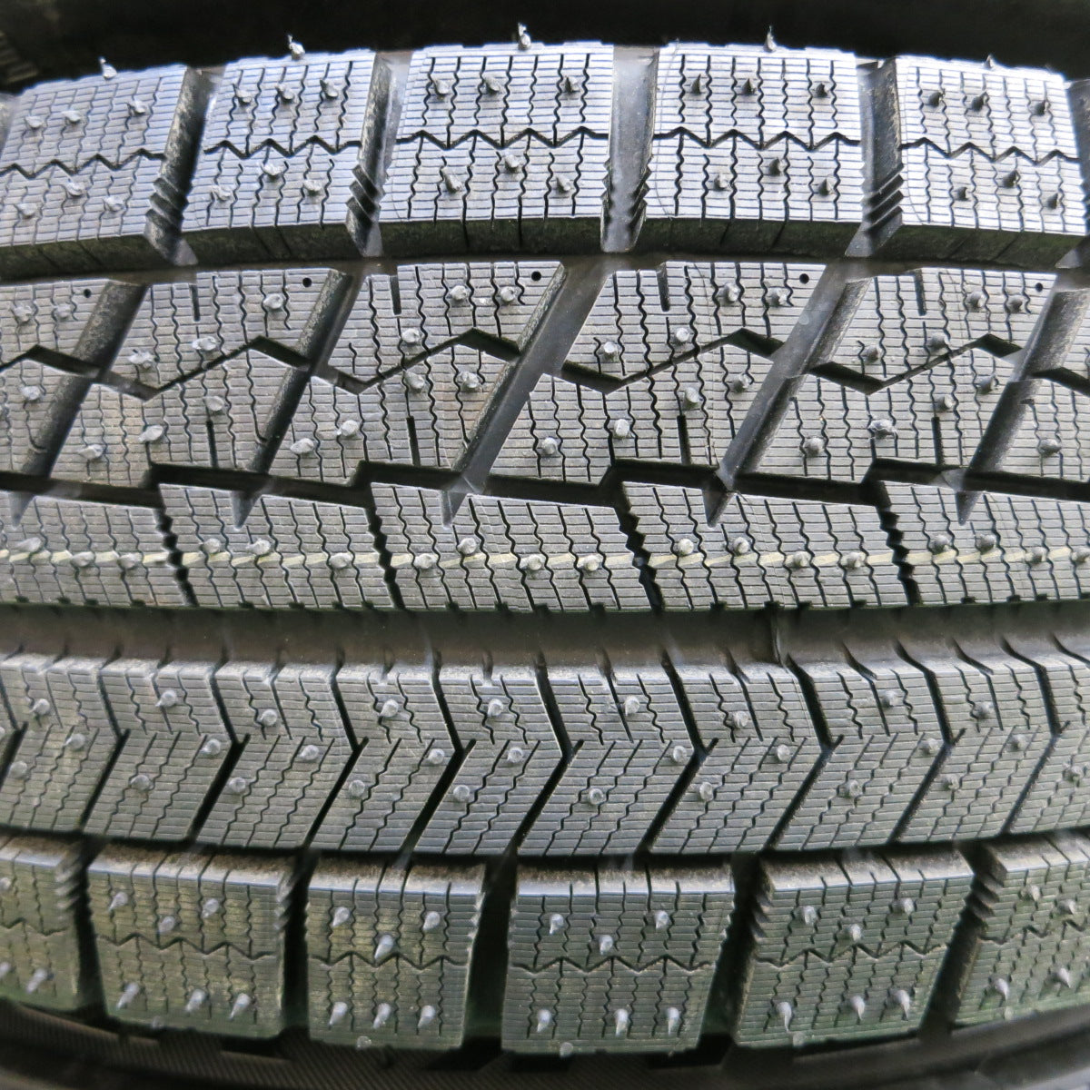 *送料無料*タイヤ未使用！19年★スタッドレス 185/70R14 ブリヂストン ブリザック VRX ZACK JP-110 MONZA 14インチ PCD100/4H★3121307イス