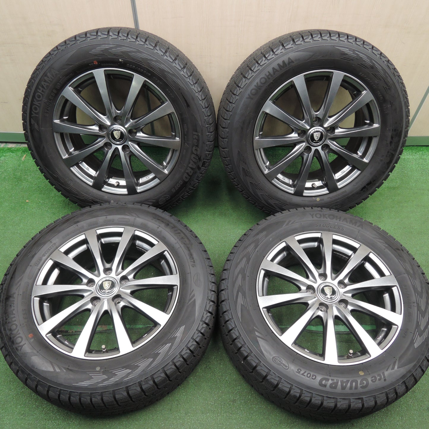 *送料無料*バリ溝！キレイ！9.5分★スタッドレス 225/65R17 ヨコハマ アイスガード G075 MANARAY SPORT マナレイ スポーツ 17インチ PCD114.3/5H★4010606HAス