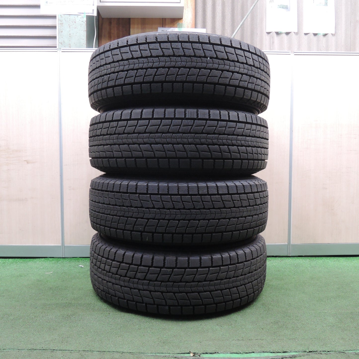 *送料無料* 超バリ溝！22年！キレイ！ほぼ10分★スタッドレス 225/65R17 ダンロップ ウインターマックス SJ8 DUFACT デュファクト PCD114.3/5H★4022905NJス