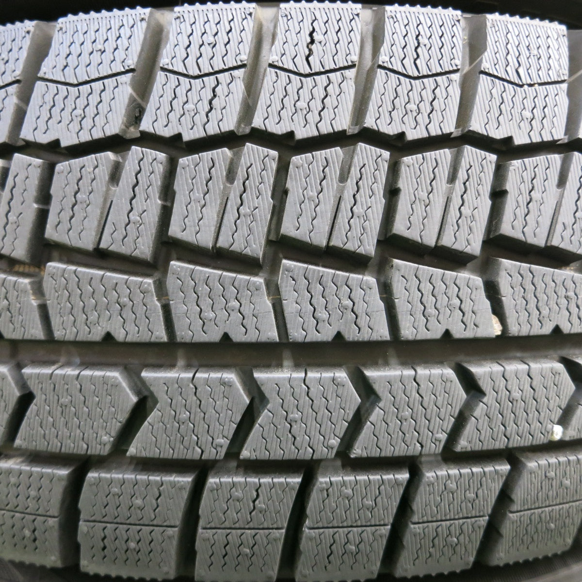 *送料無料* バリ溝！21年！キレイ！ほぼ10分★スタッドレス 215/60R16 ダンロップ ウインターマックス WM02 WAREN ヴァーレン 16インチ PCD114.3/5H★4030801イス