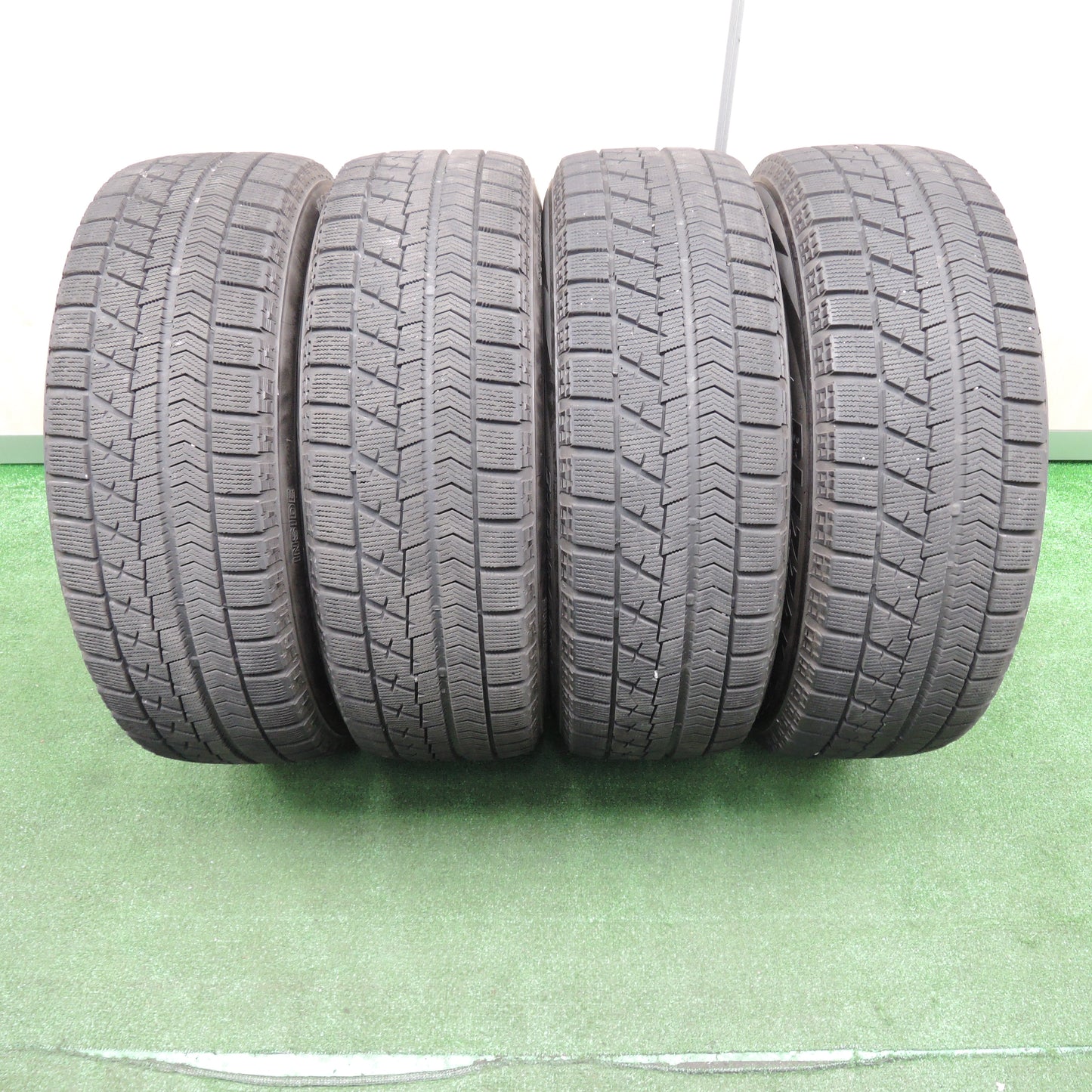 *送料無料*バリ溝！キレイ！9.5分★トヨタ 20系 アルファード 純正 215/65R16 スタッドレス ブリヂストン ブリザック VRX 16インチ PCD114.3/5H★3111703TNス