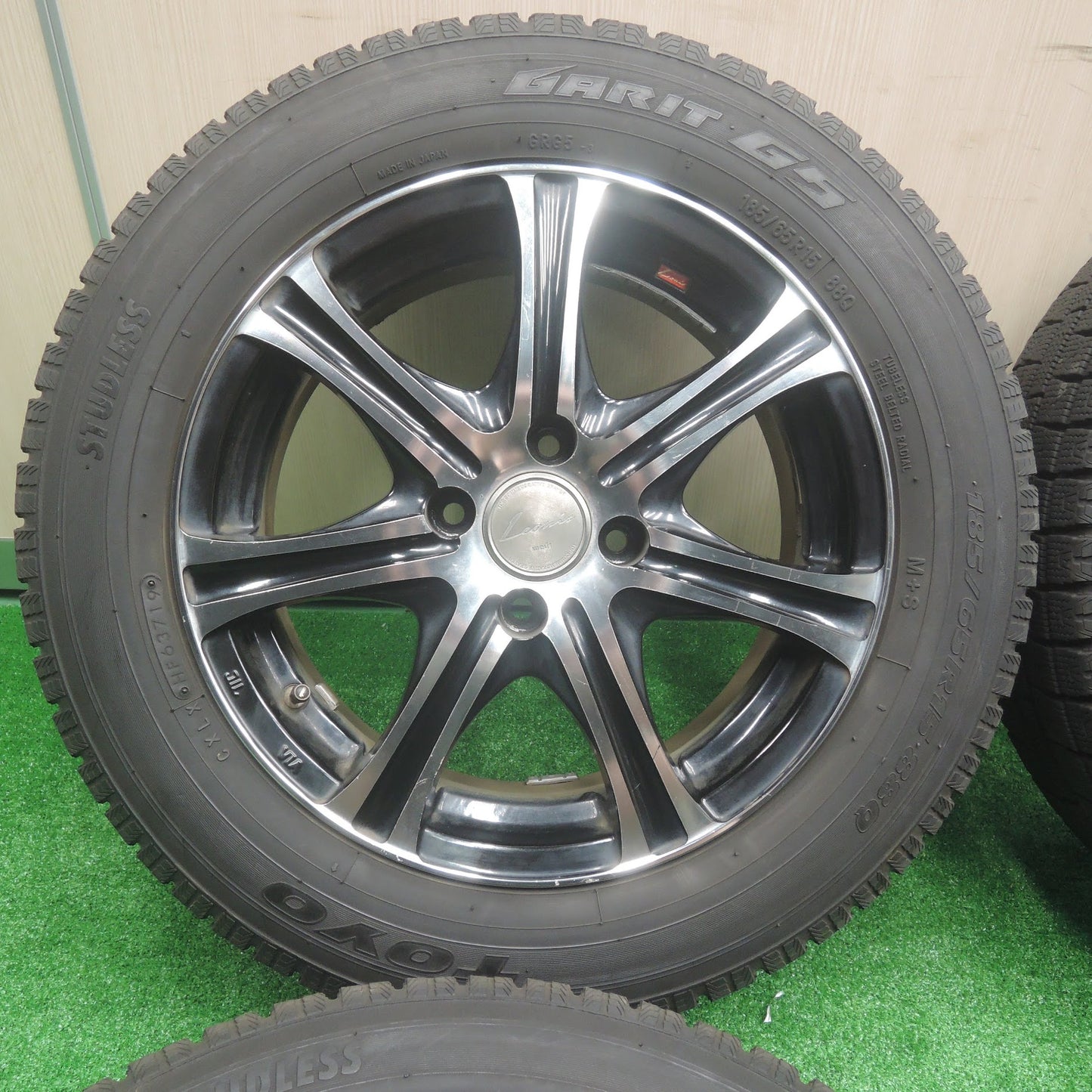 [送料無料]バリ溝！19年！8.5分★Leonis KH weds スタッドレス 185/65R15 トーヨー ガリット G5 レオニス 15インチ PCD100/4H★3071803SYス