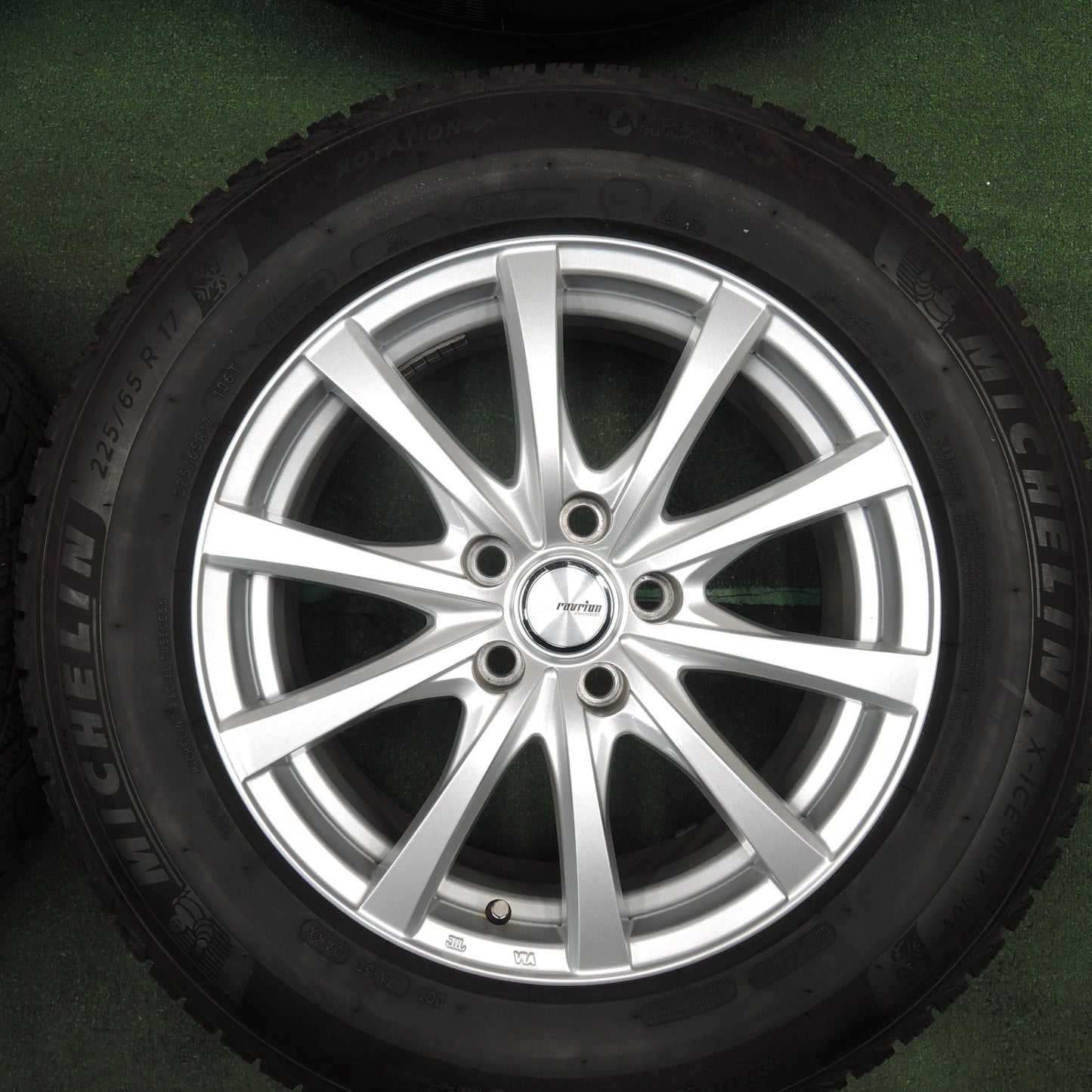 *送料無料* キレイ！20年★スタッドレス 225/65R17 ミシュラン X-ICE SNOW SUV ravrion RS01 ラブリオン PCD114.3/5H★4030110TNス