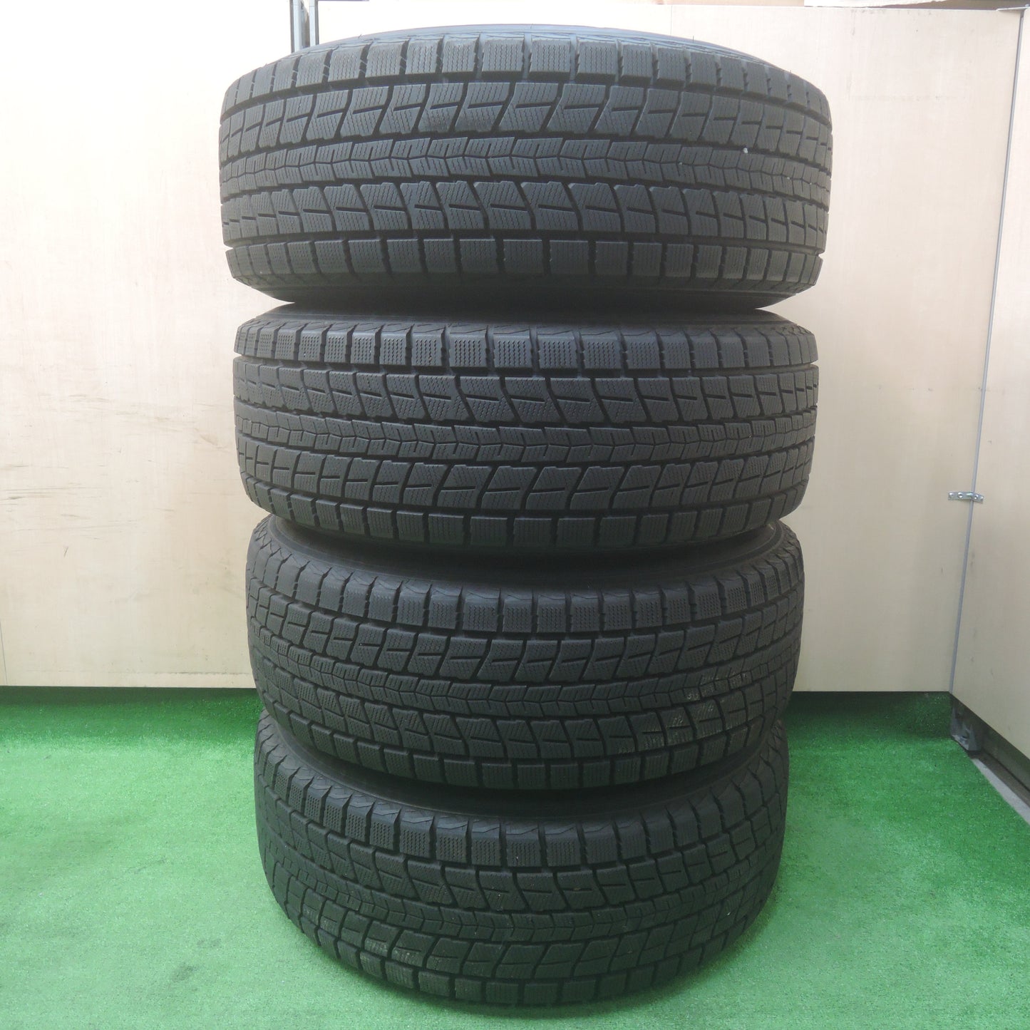 *送料無料*超バリ溝！20年！キレイ！9.5分以上★ランクル 等 KEELER キーラー 265/65R17 スタッドレス ダンロップ ウインターマックス SJ8 17インチ PCD139.7/6H★3112801SYス