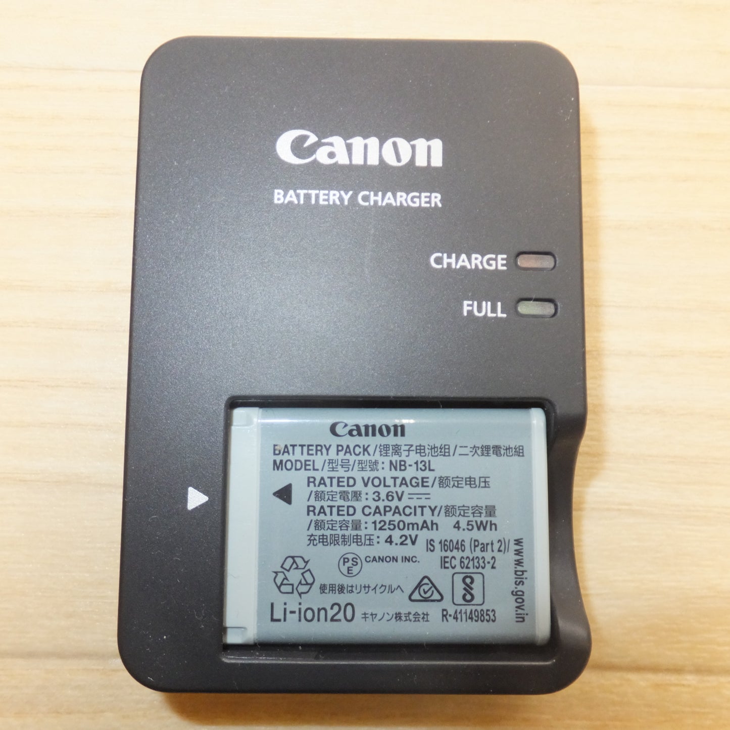 [送料無料]未使用★キヤノン Canon コンパクトデジタルカメラ PowerShot SX740HS★