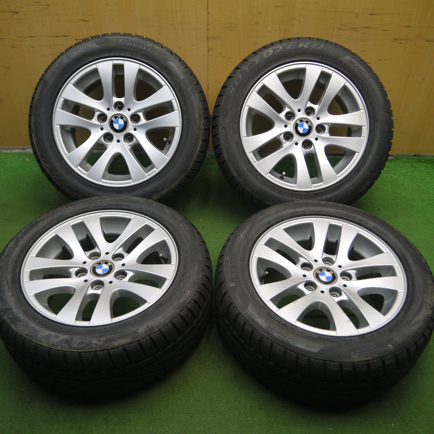 *送料無料* バリ溝！キレイ！8.5分★BMW 3シリーズ E90 E91 純正 205/55R16 スタッドレス ピレリ SOTTOZERO WINTER 210 PCD120/5H★4022108Hス