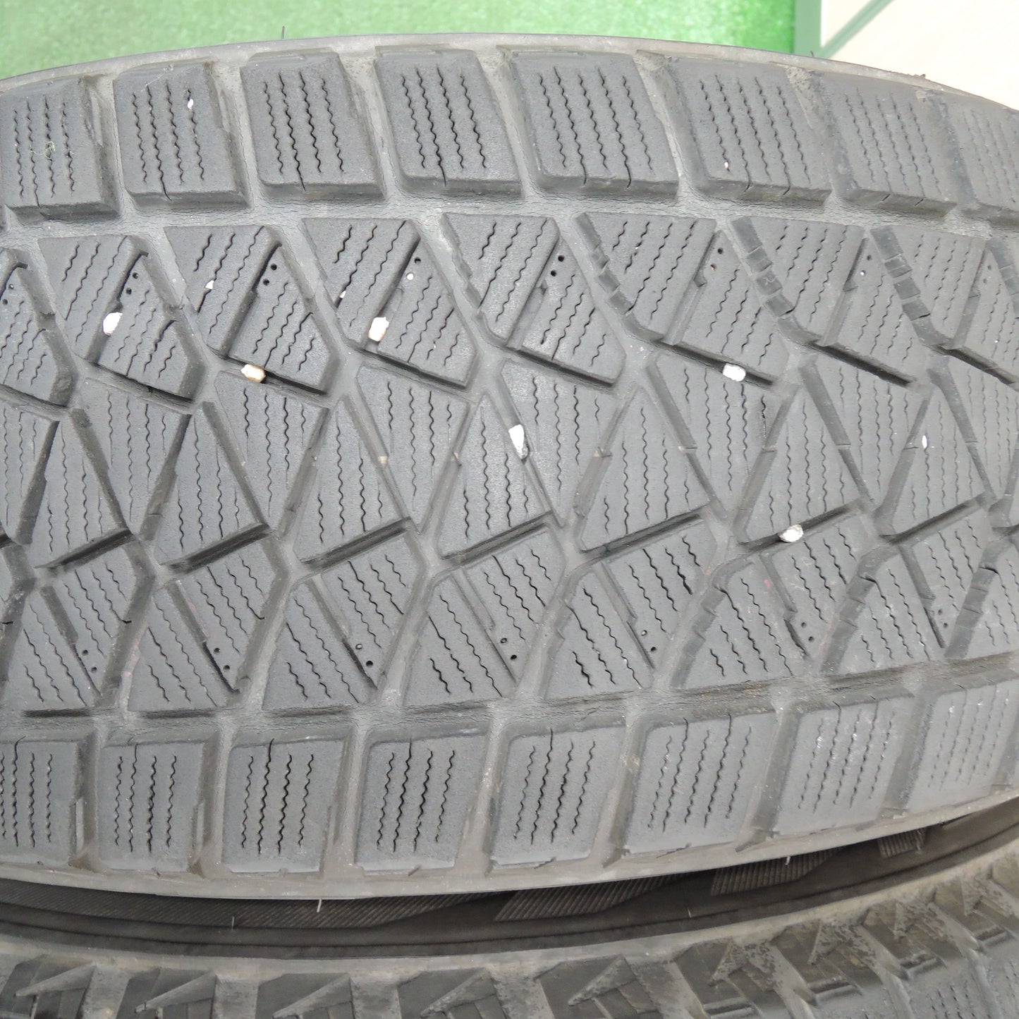 *送料無料*4本価格★スタッドレス 225/65R17 ブリヂストン ブリザック DM-V2 aGR AGGRESSION 17インチ PCD114.3/5H★4011406TNス