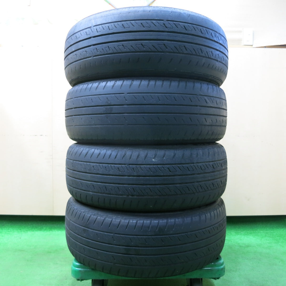 *送料無料* 4本価格★トヨタ クルーガー 純正 225/60R17 ダンロップ グラントレック PT2 17インチ PCD114.3/5H★4030603イノ