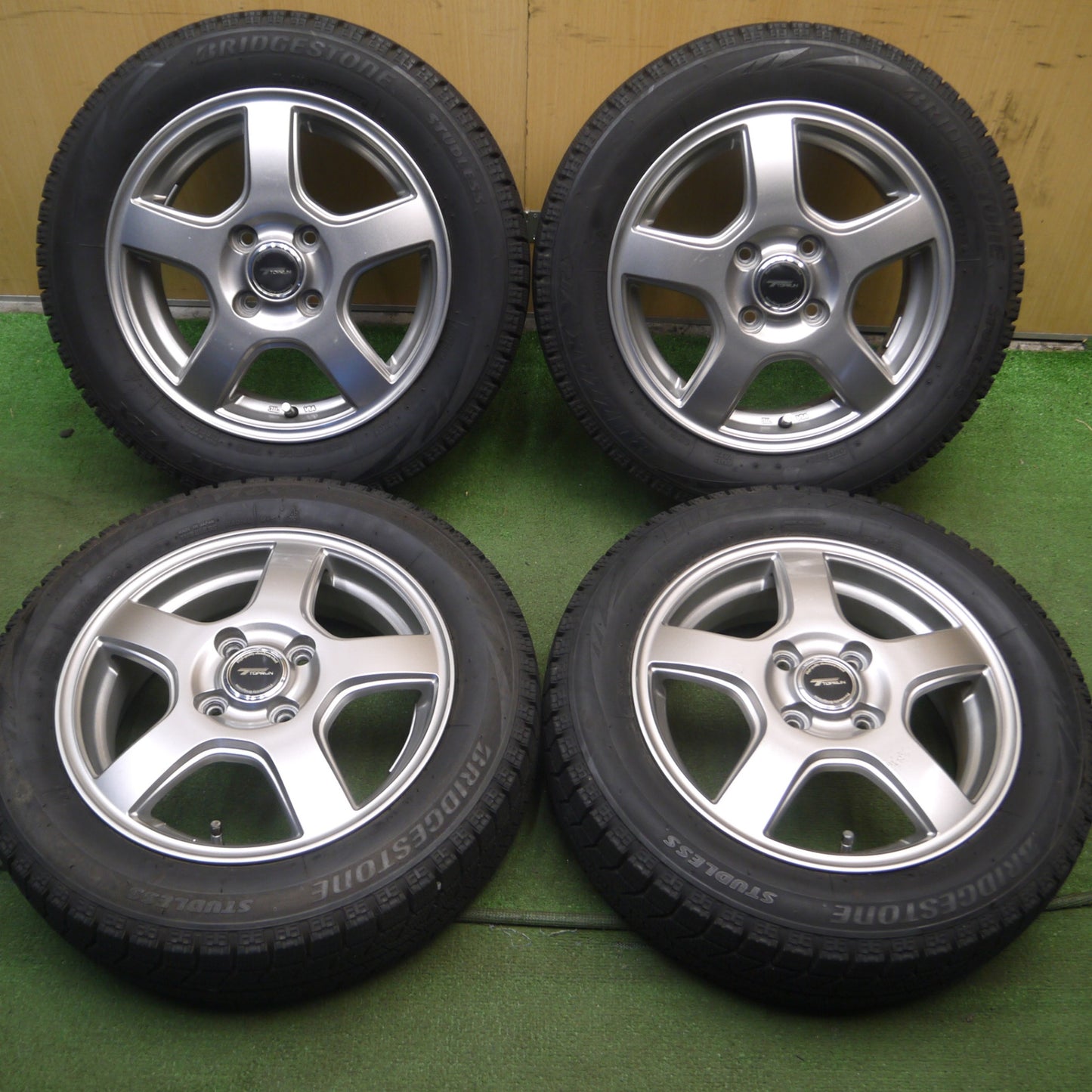 *送料無料* バリ溝！9分★スタッドレス 155/65R14 ブリヂストン ブリザック VRX TOPRUN トップラン 14インチ PCD100/4H★4021304Hス