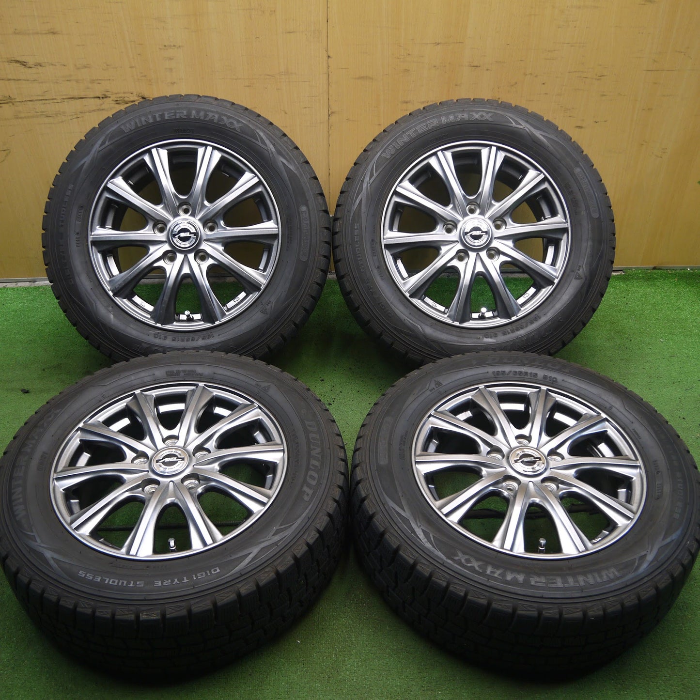 [送料無料]バリ溝！19年！キレイ！9分★スタッドレス 195/65R15 ダンロップ ウインターマックス WM01 AXEL weds アクセル 15インチ PCD114.3/5H★3070702Hス